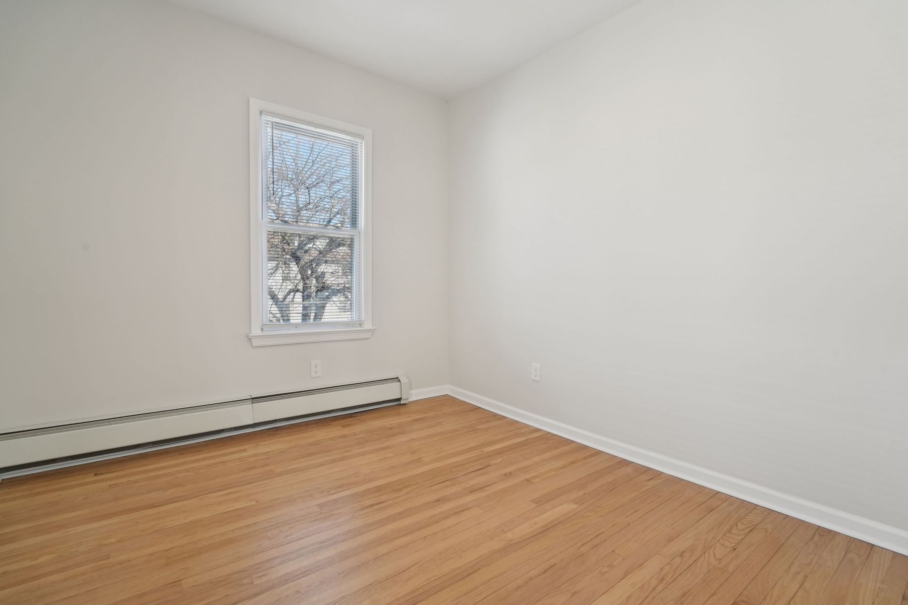 403 Abington Avenue Unit 2
