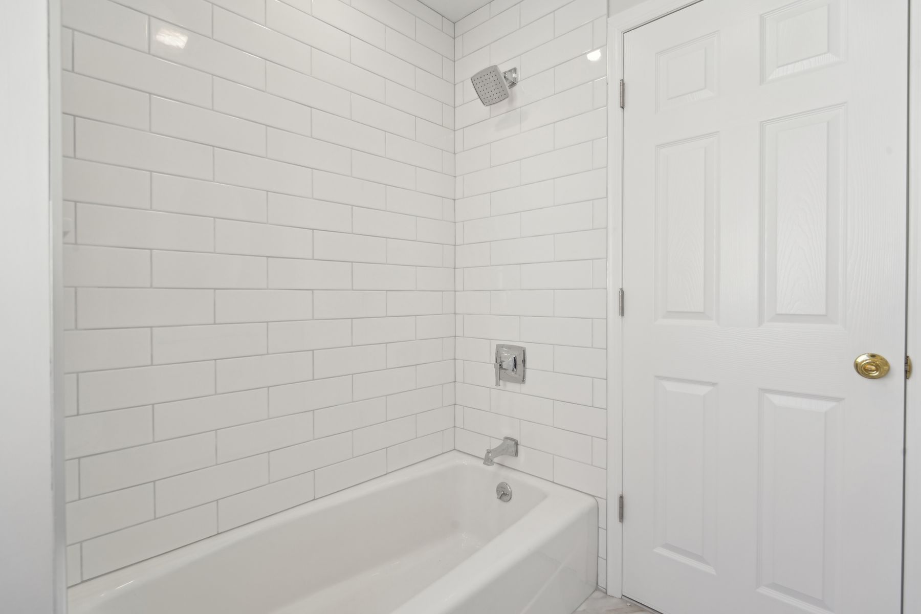 403 Abington Avenue Unit 2