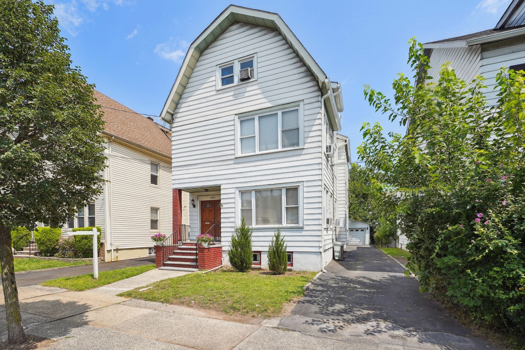 403 Abington Avenue Unit 2