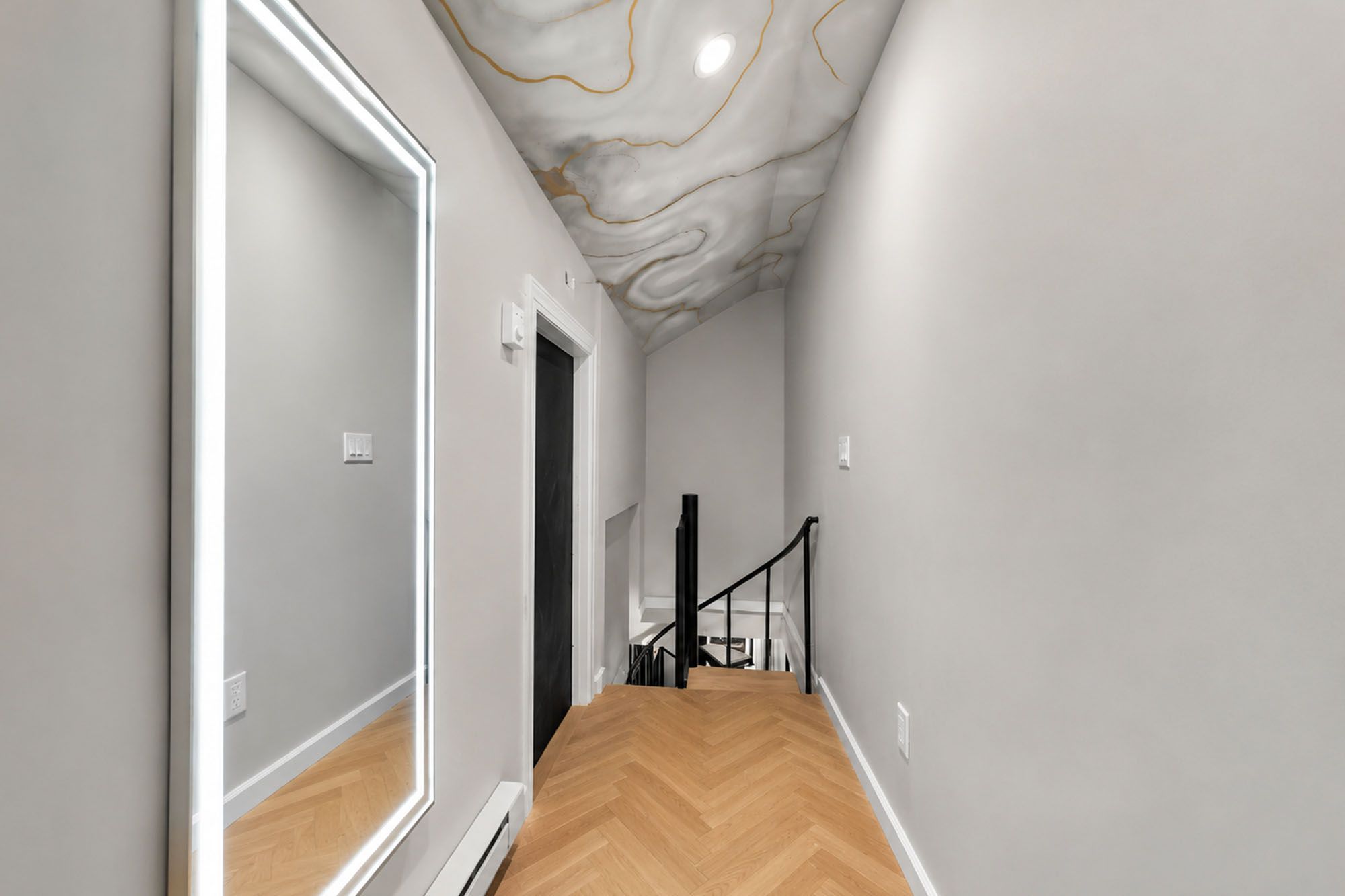 5 Gates Place