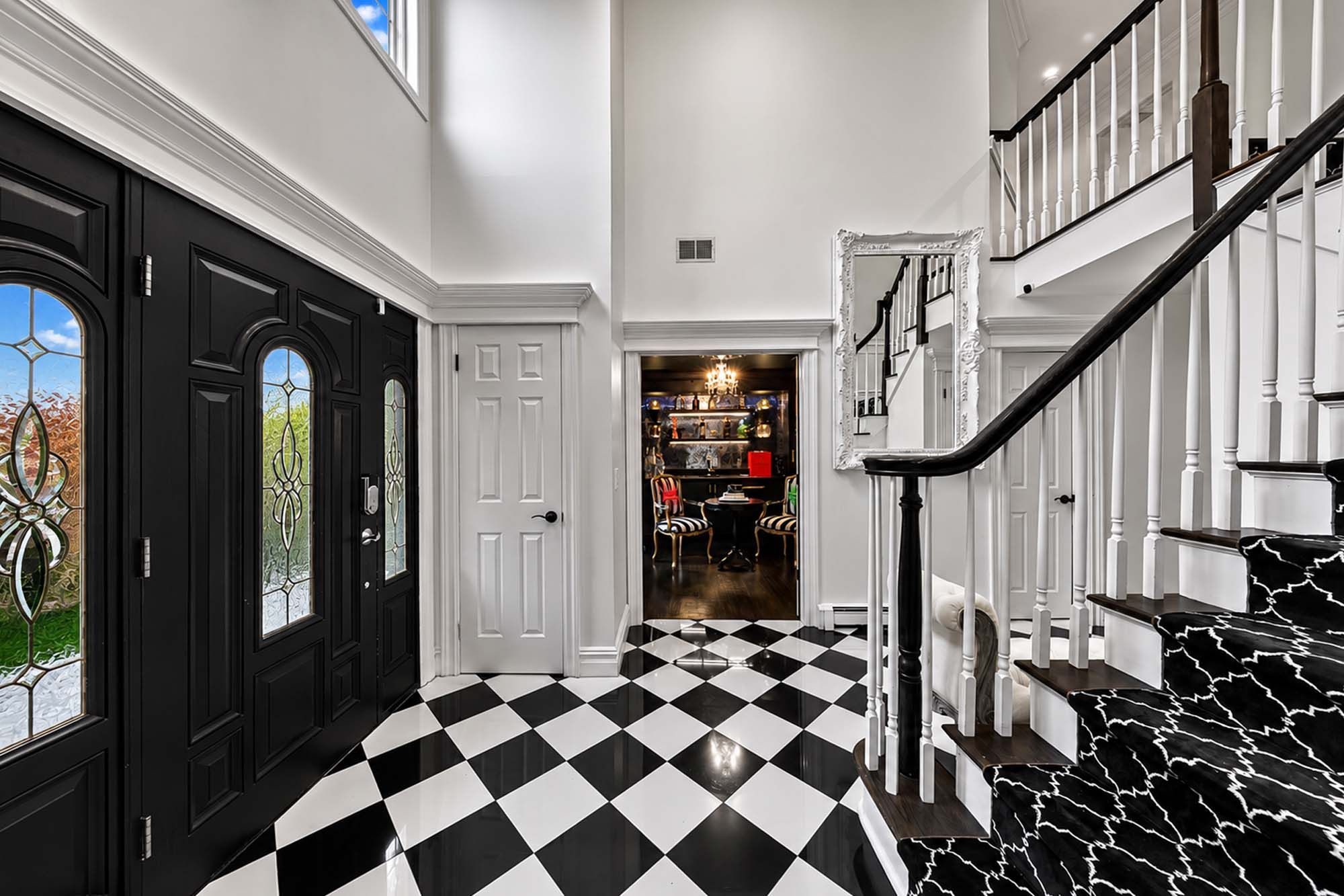 5 Gates Place