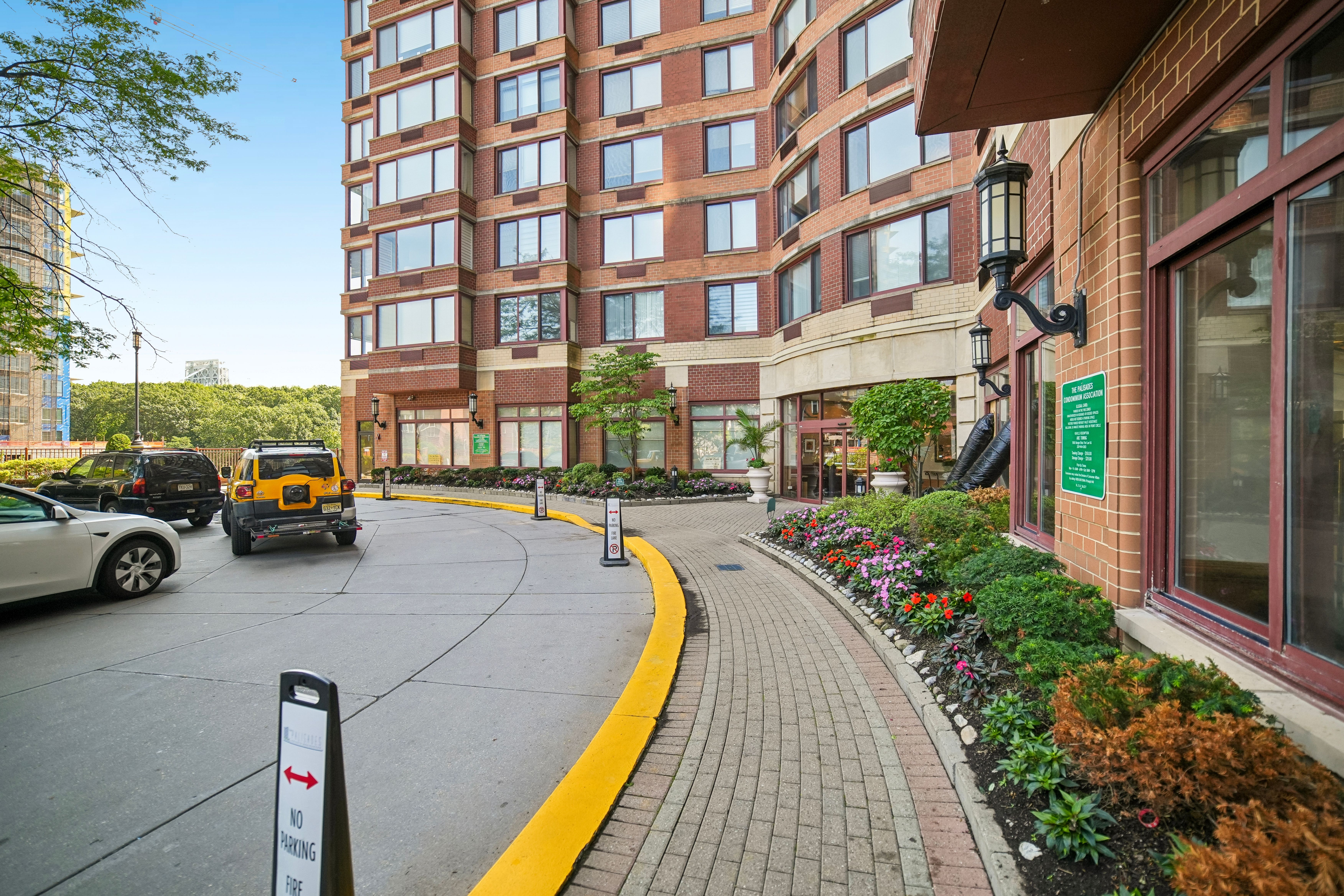 100 Old Palisade Road 3305