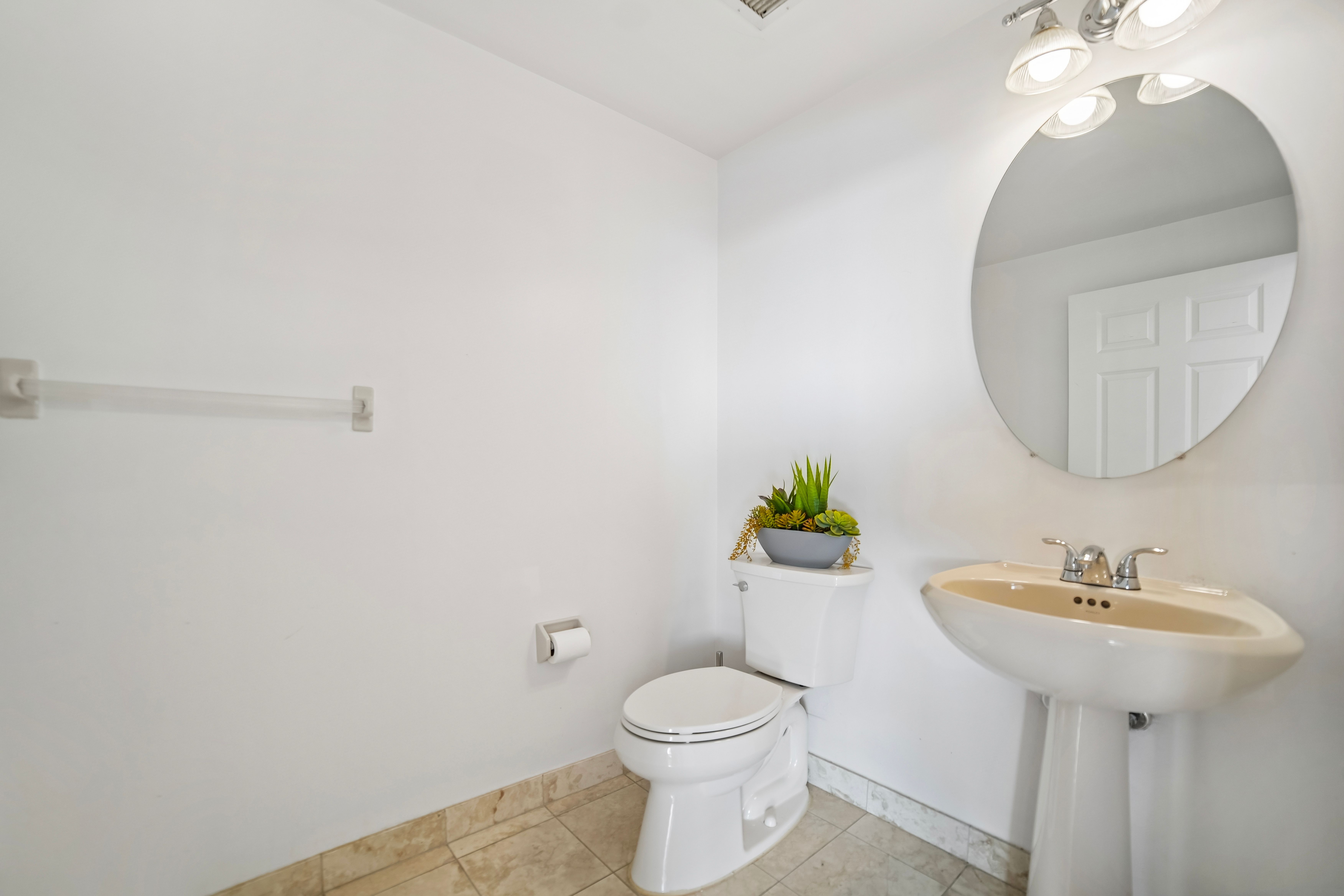 100 Old Palisade Road 3305