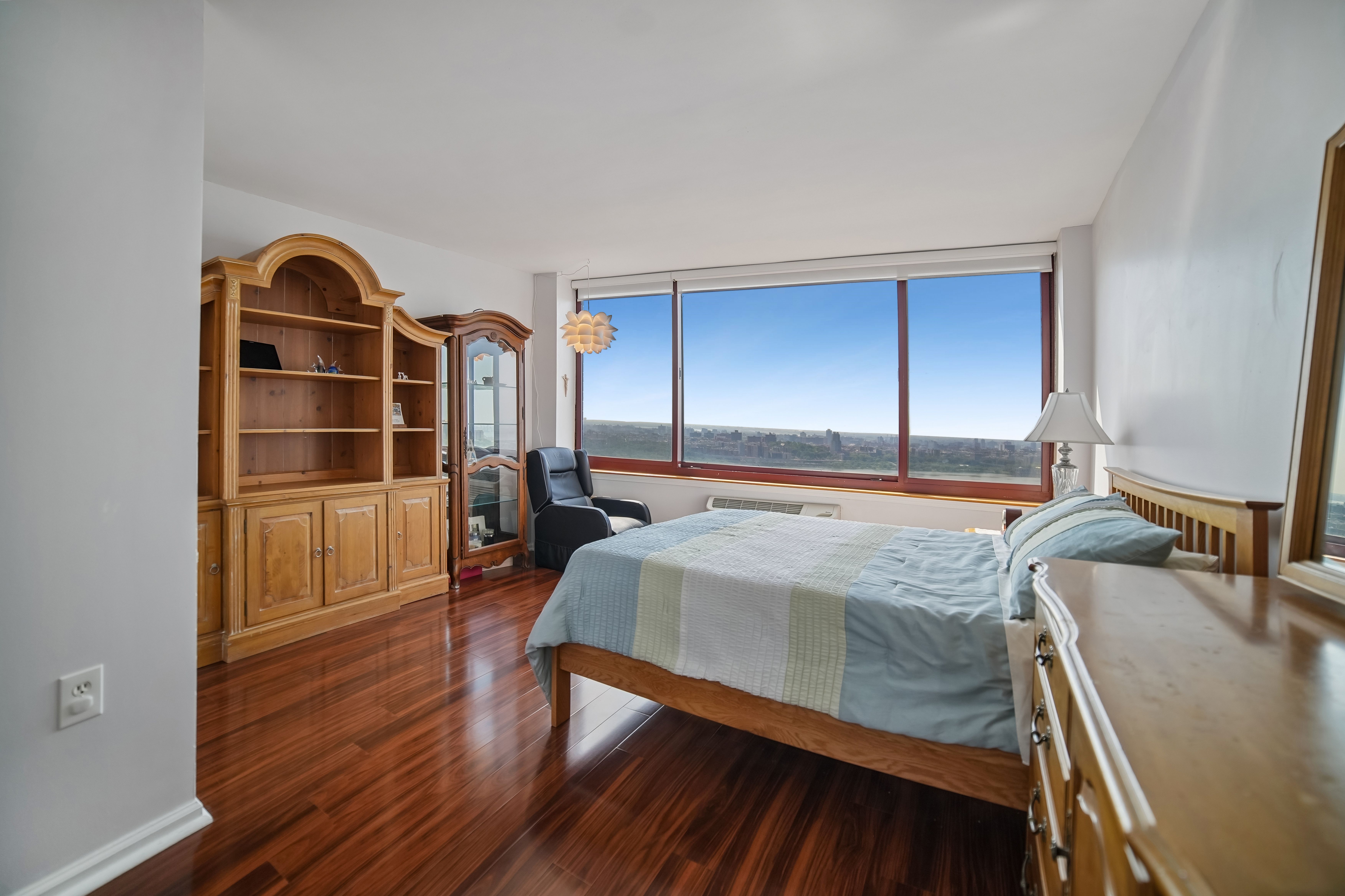 100 Old Palisade Road 3305