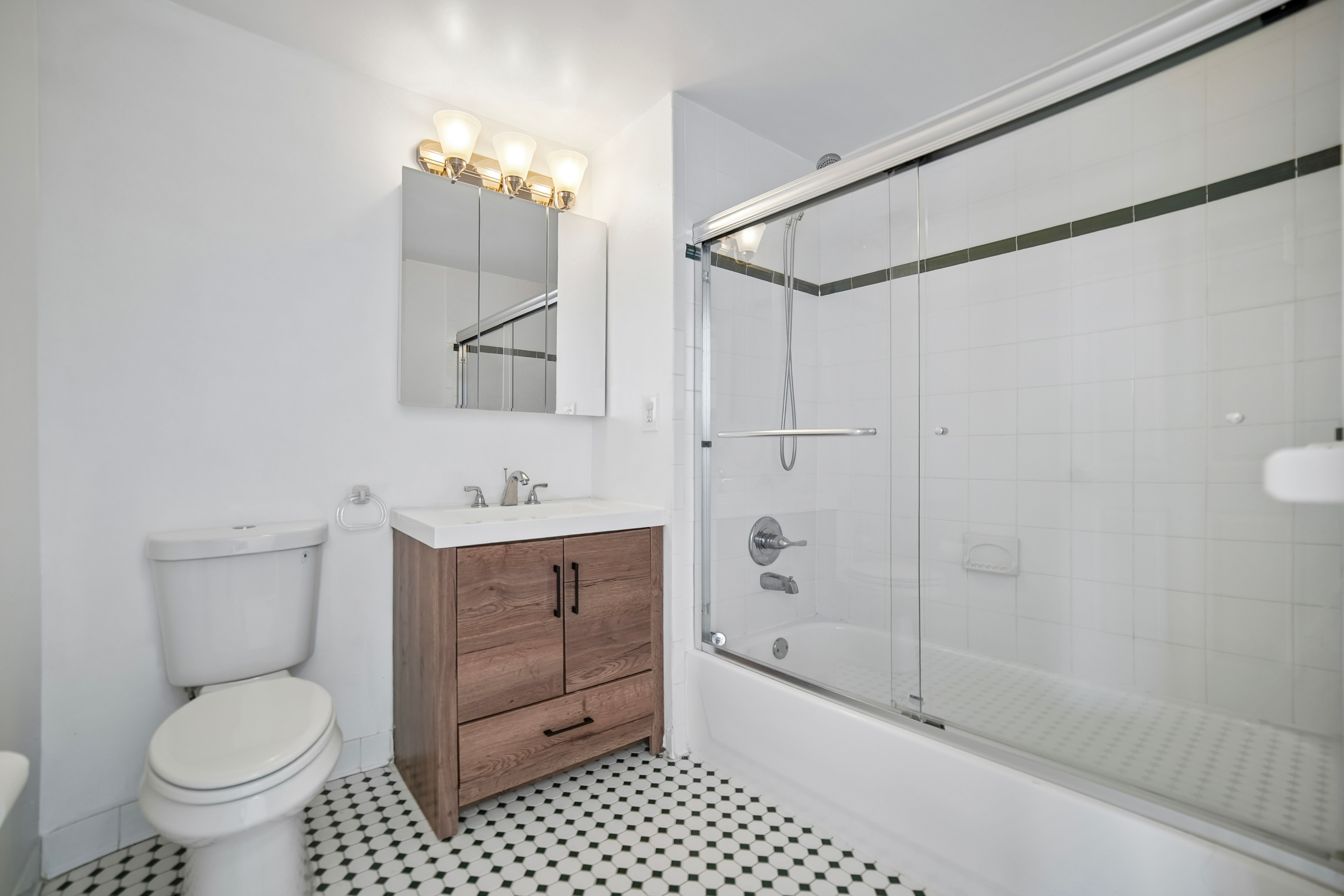 100 Old Palisade Road 3305