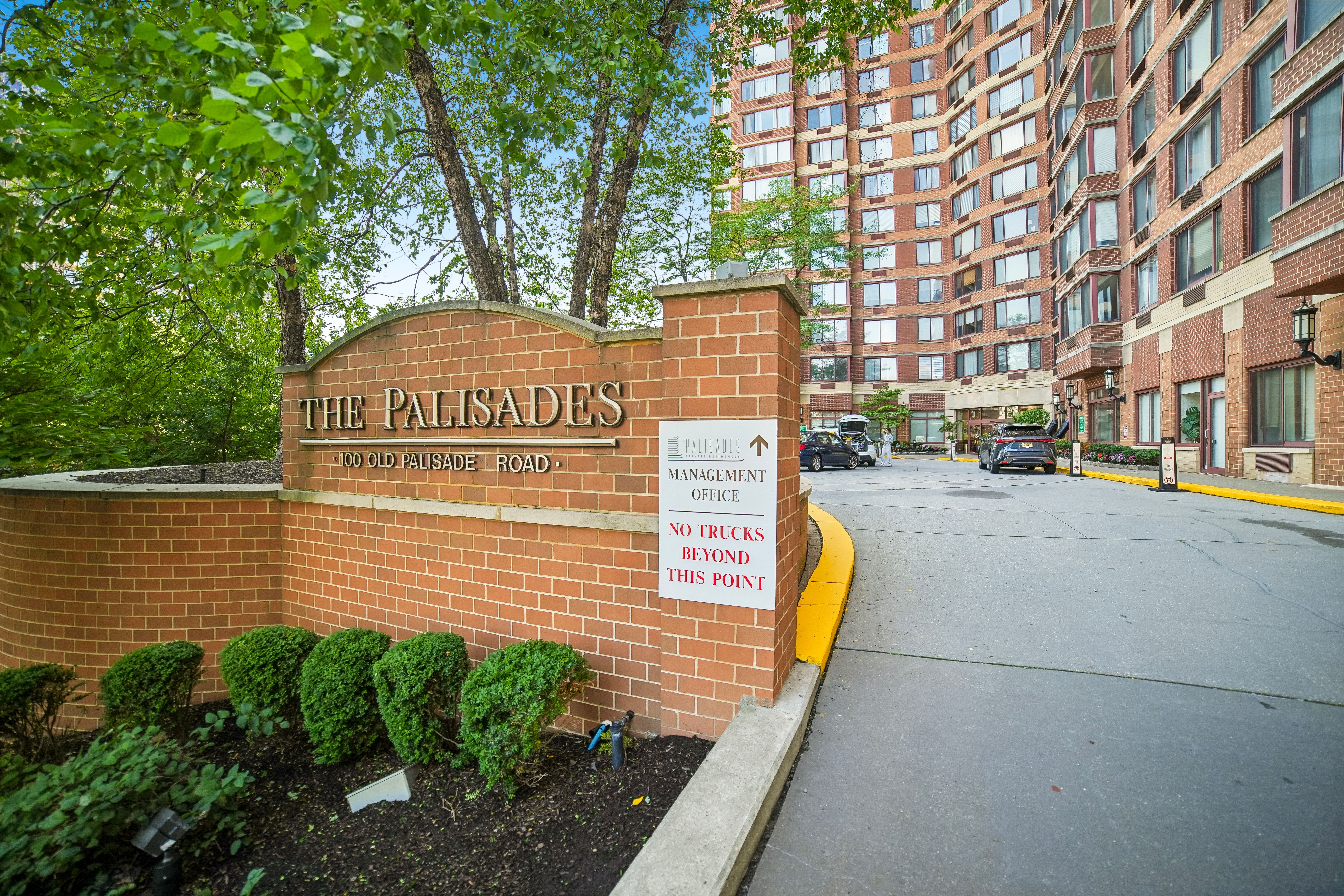 100 Old Palisade Road 3305