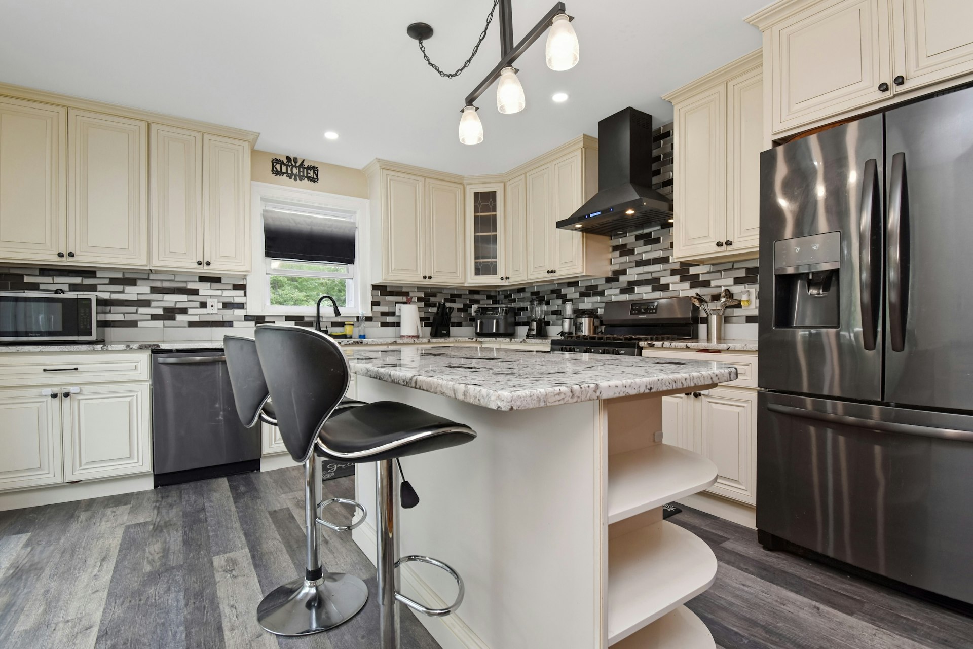631 Concord Circle 