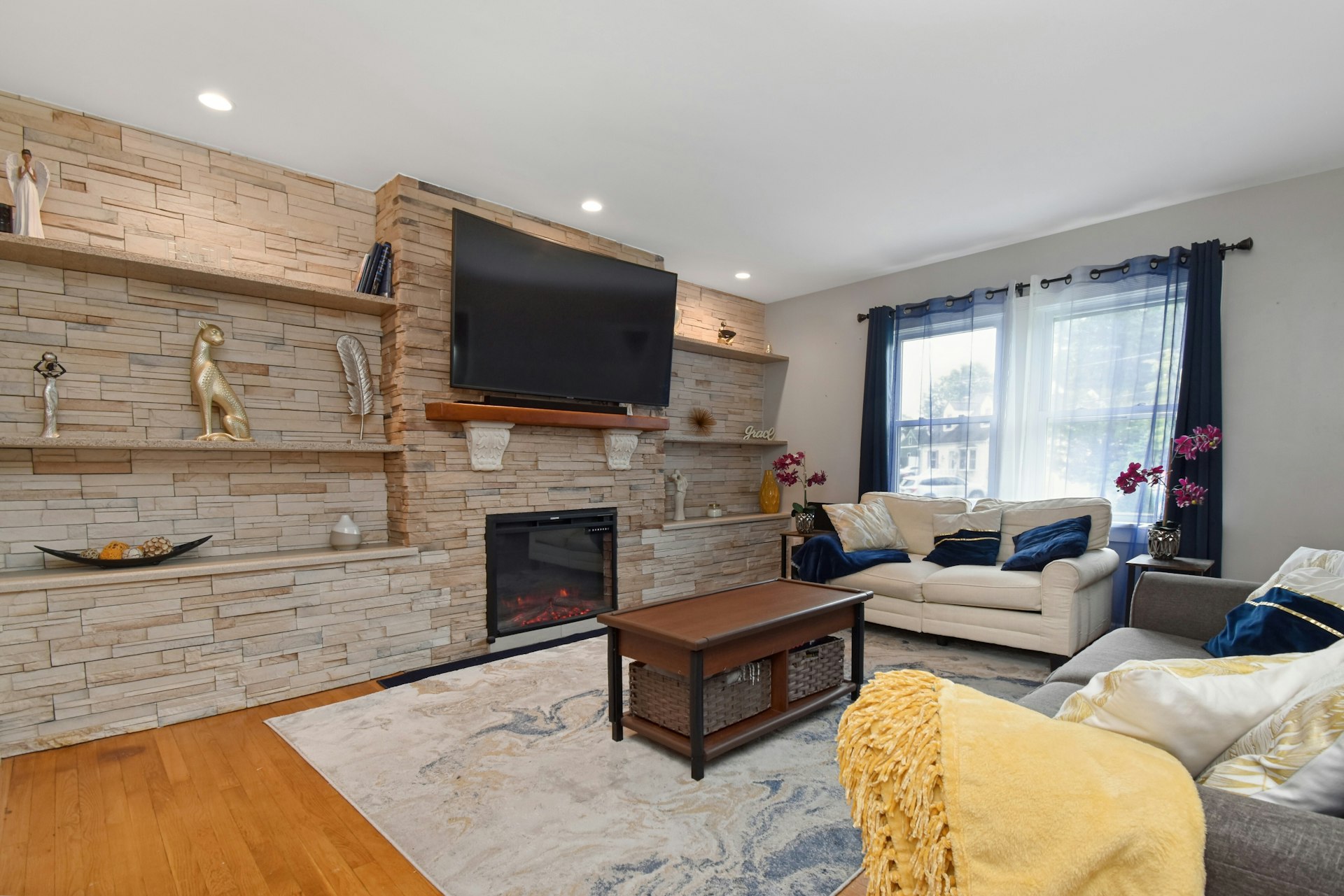 631 Concord Circle 