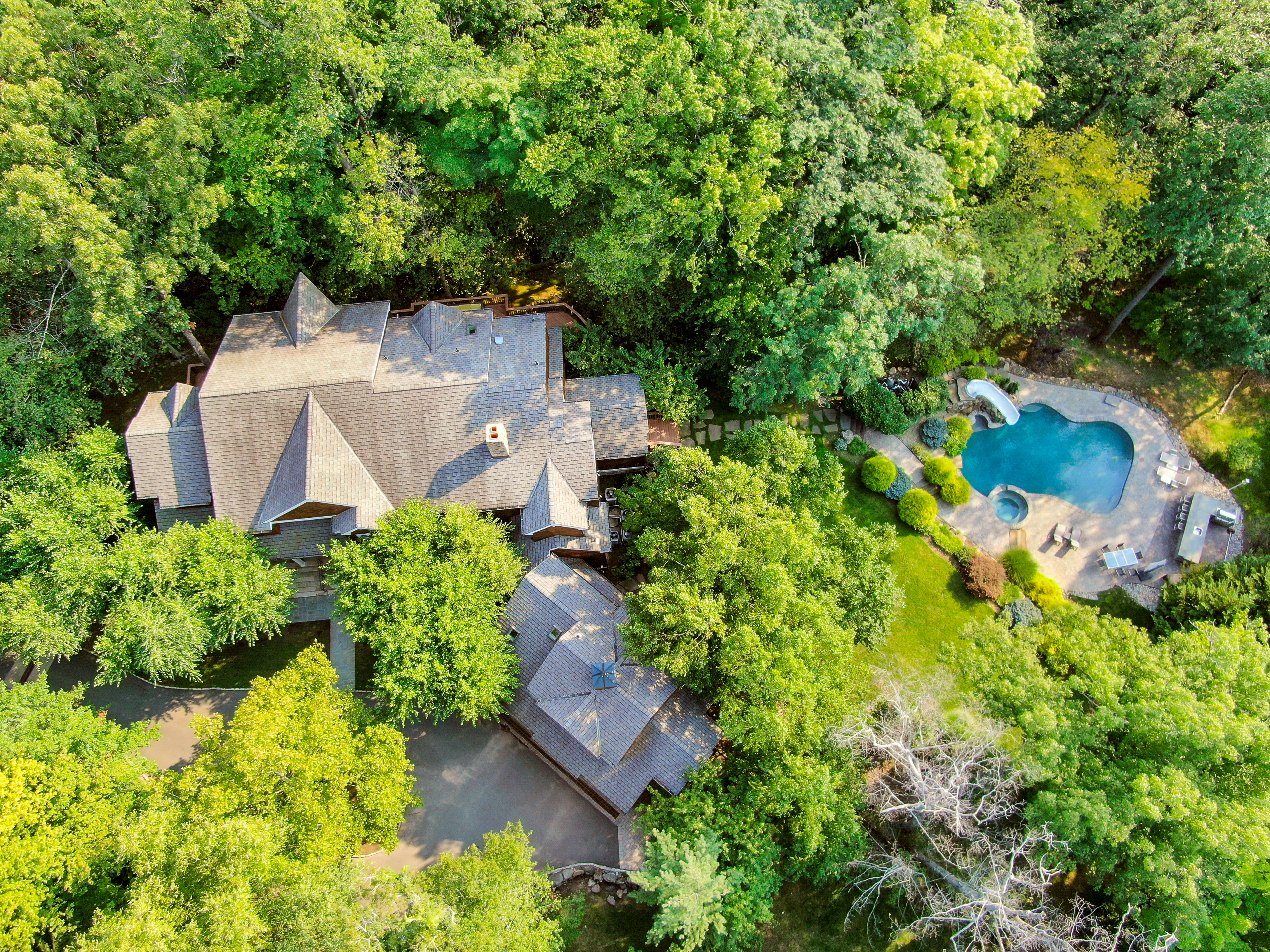 7 Charney Place 