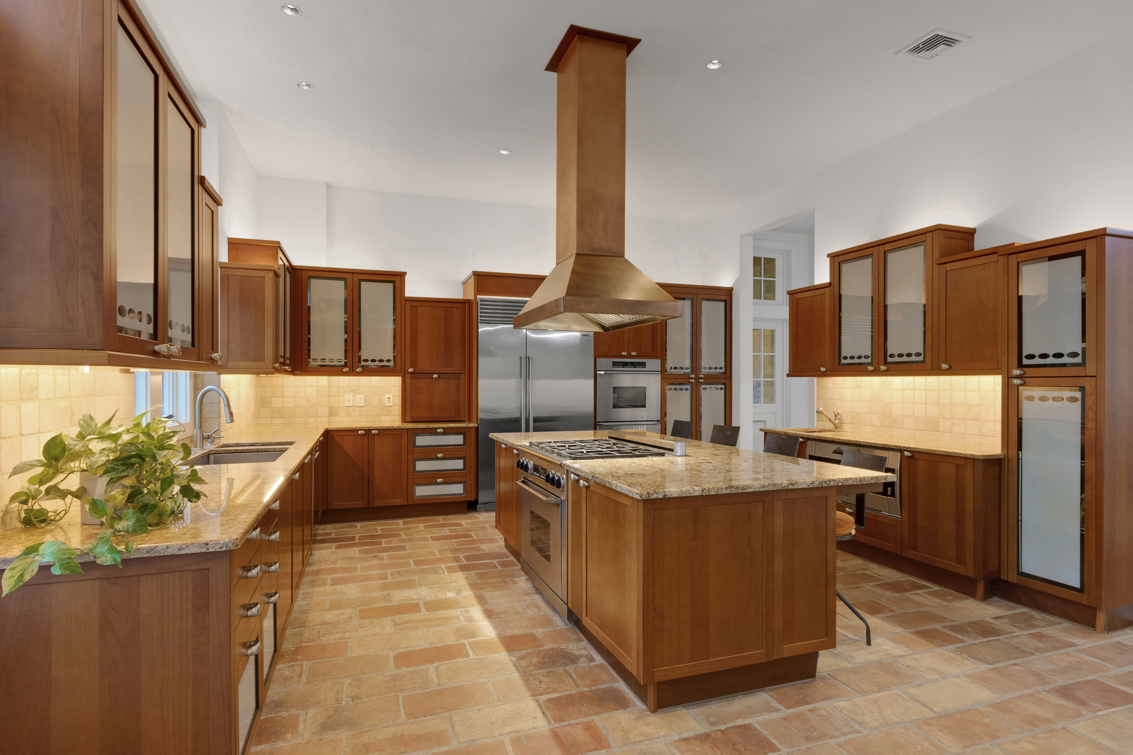 7 Charney Place 