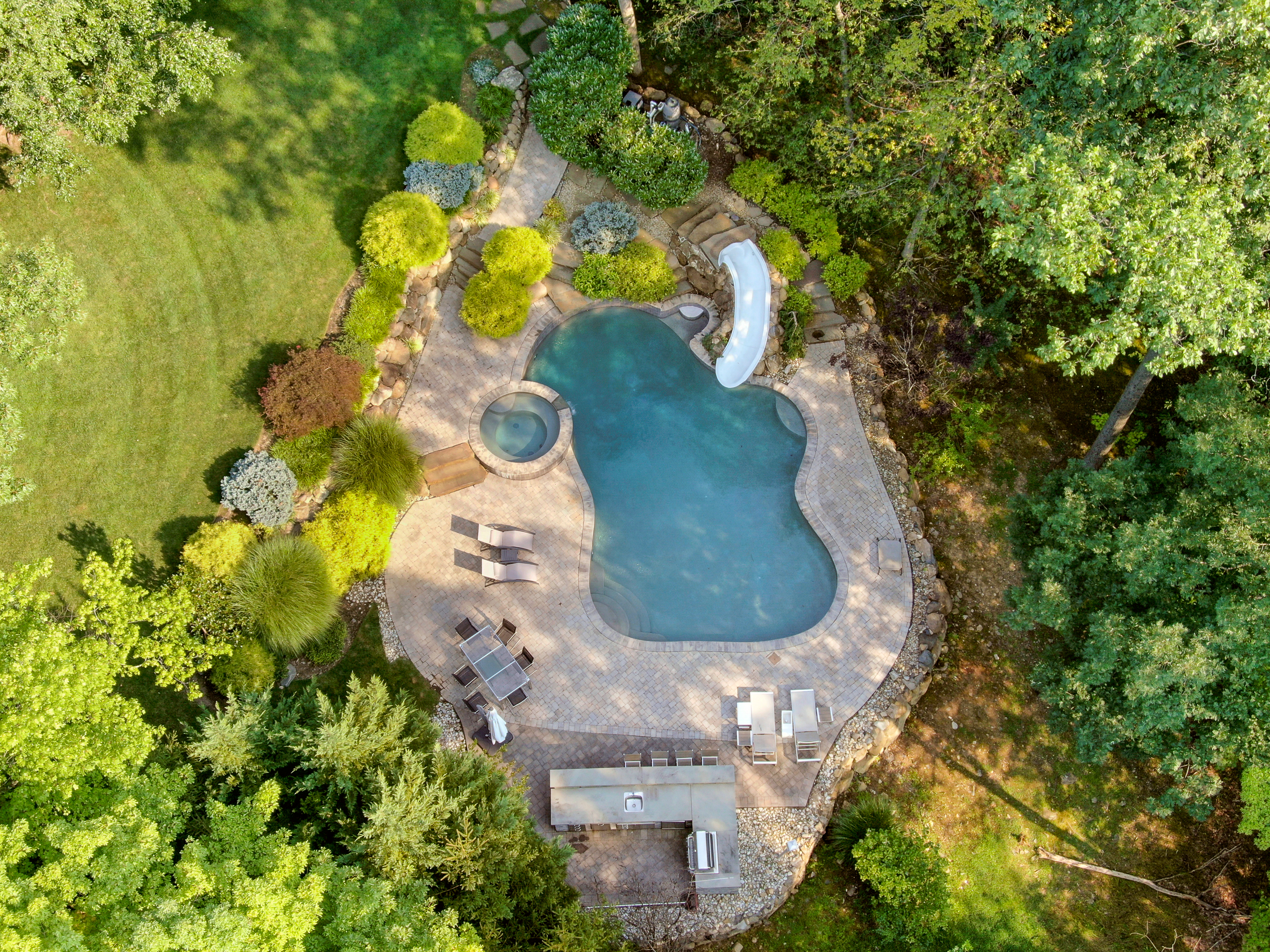 7 Charney Place 