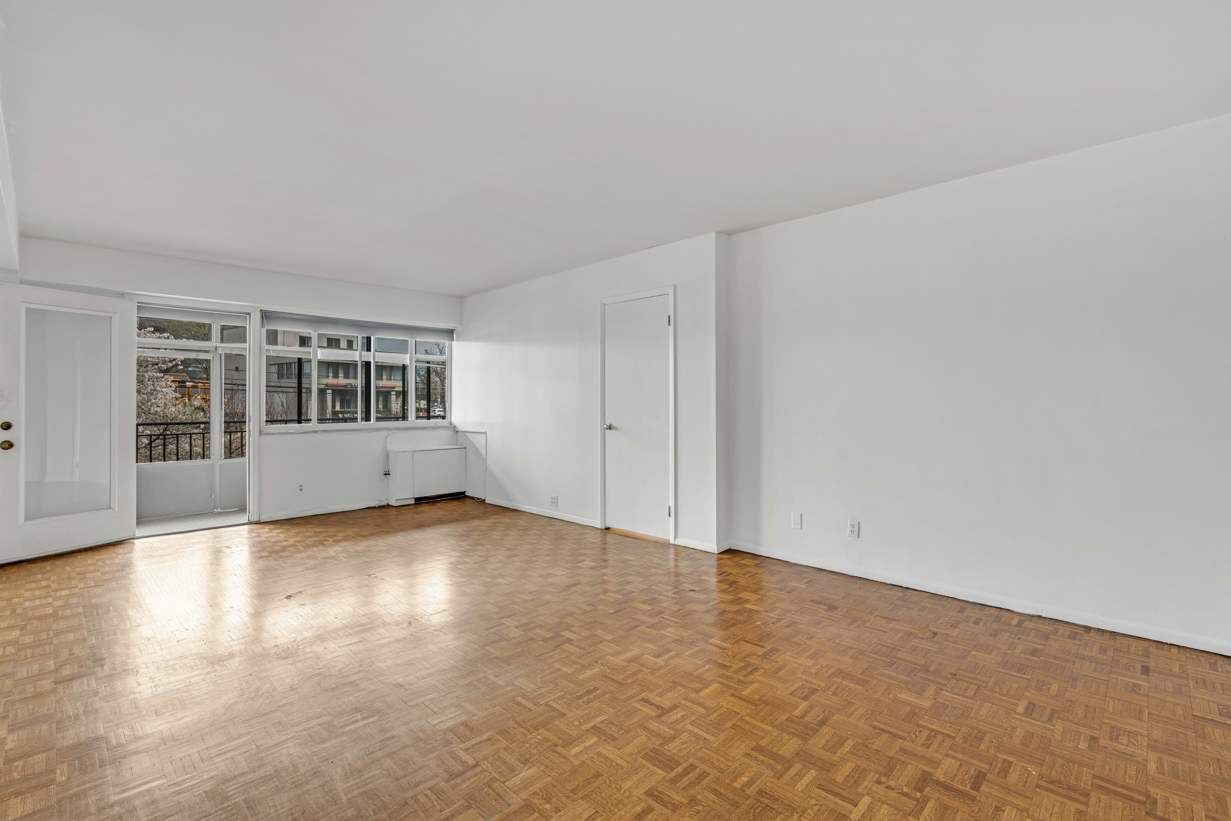 2185 Lemoine Avenue Unit# 2C