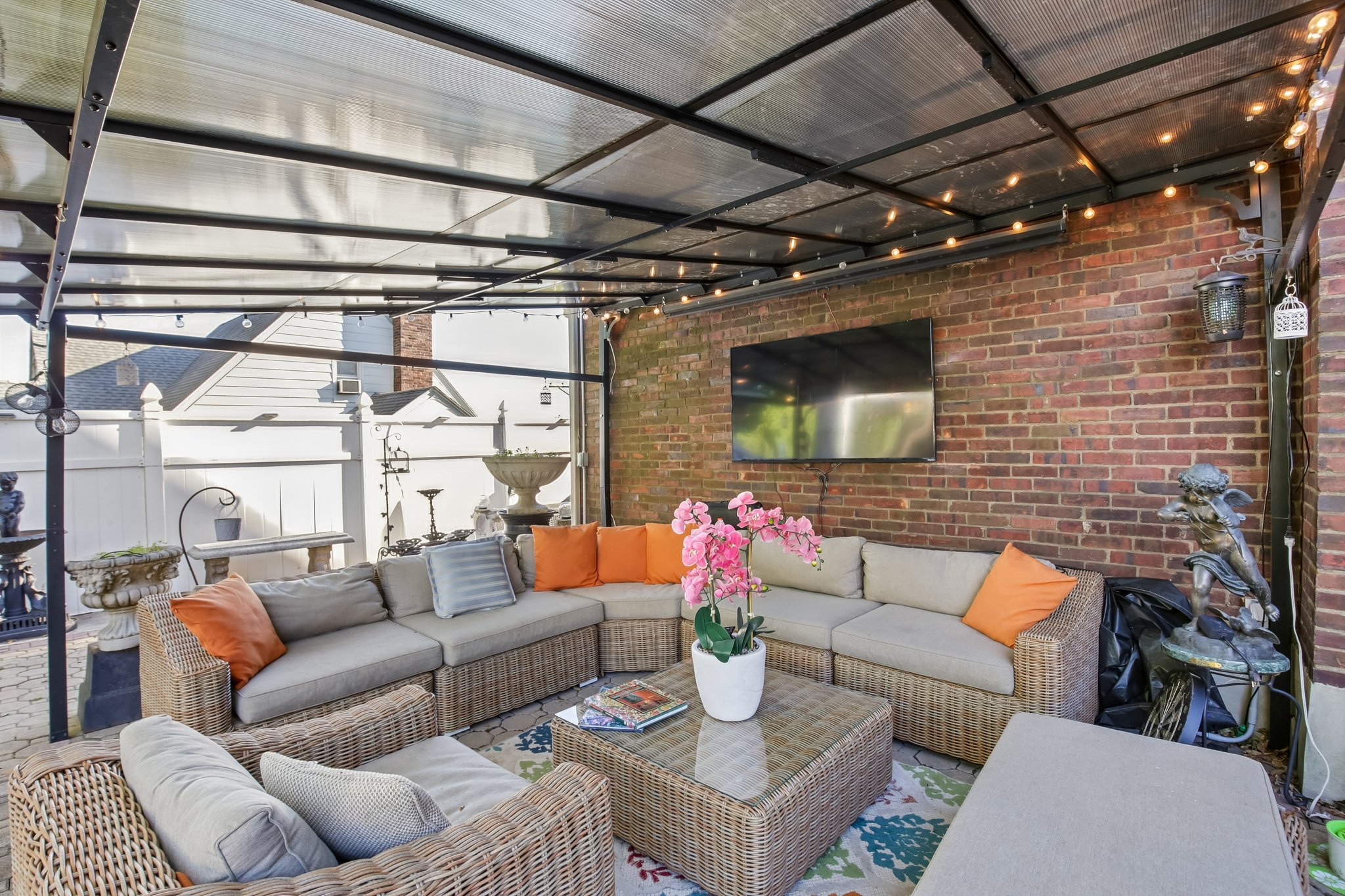 272 Standish Avenue 