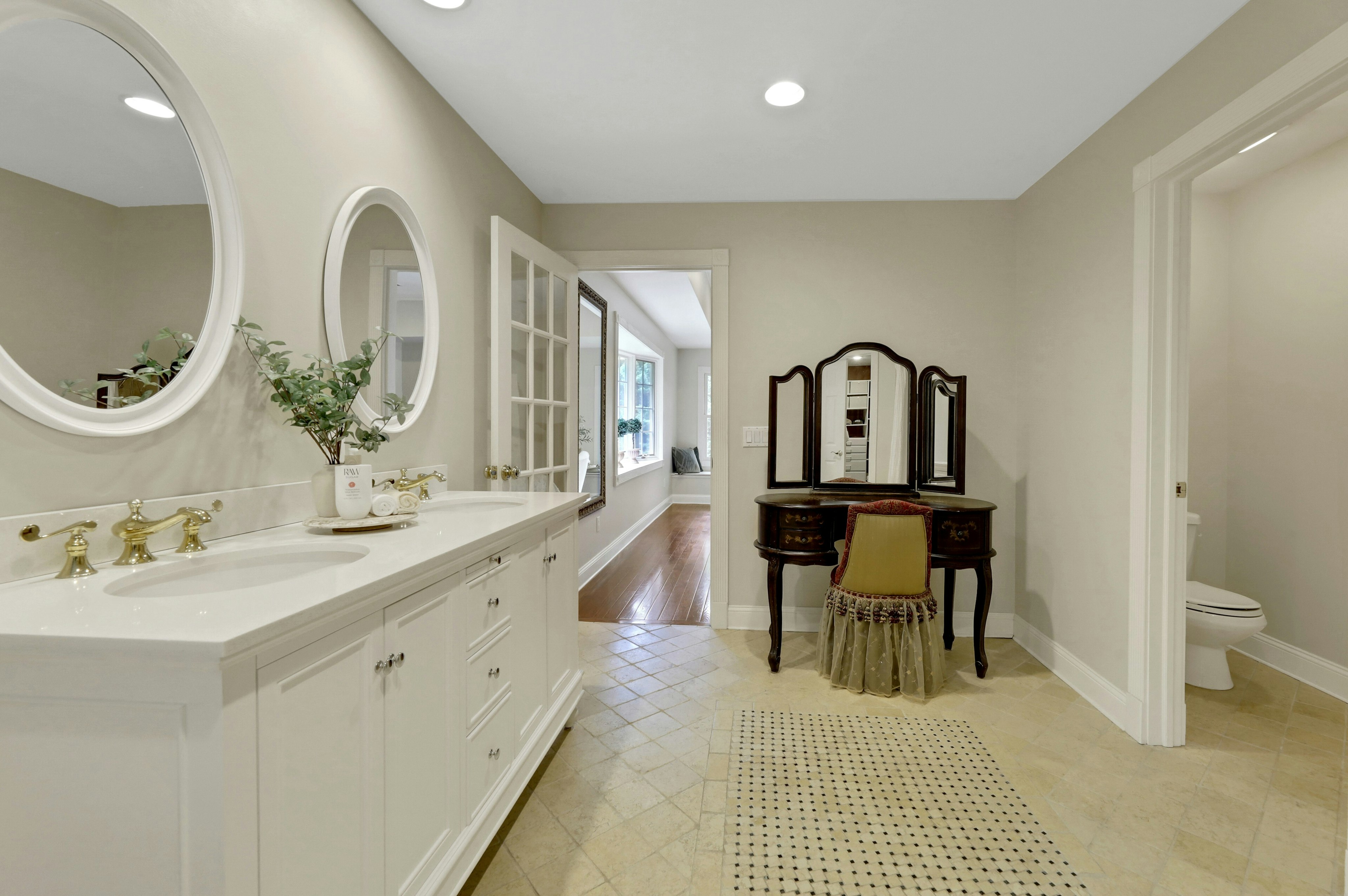 588 Stonetown Road 