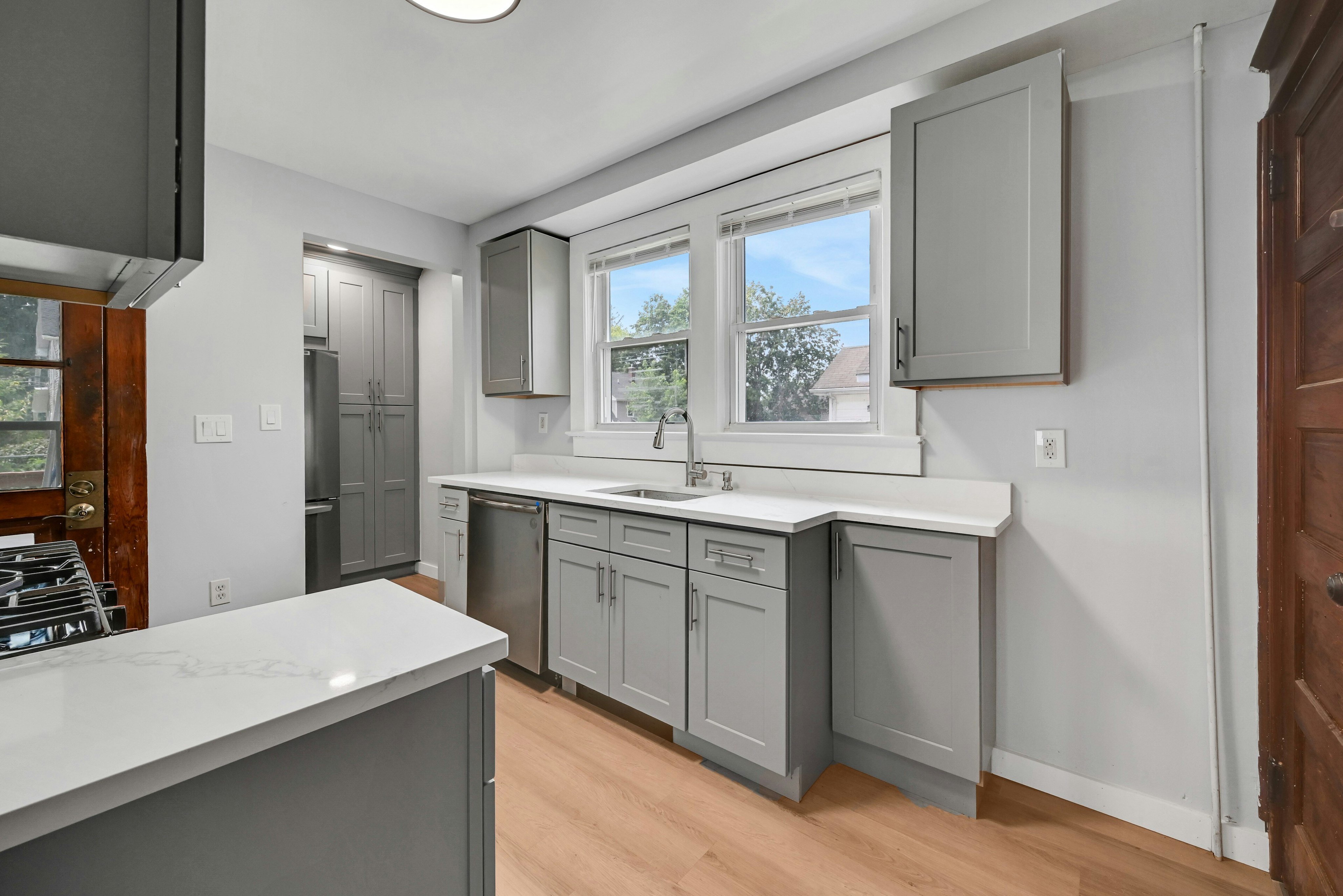 95 Magnolia Avenue 