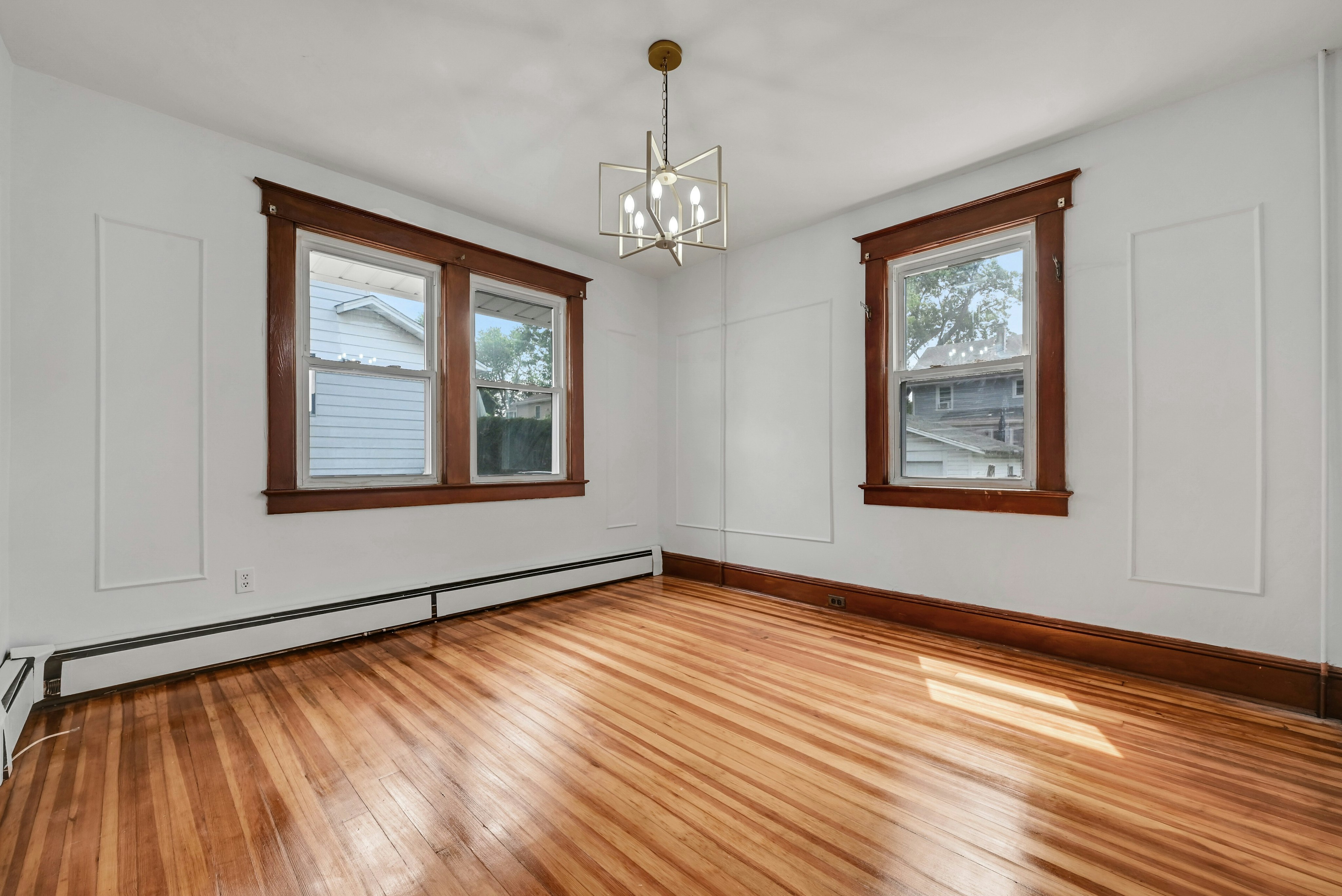 95 Magnolia Avenue 