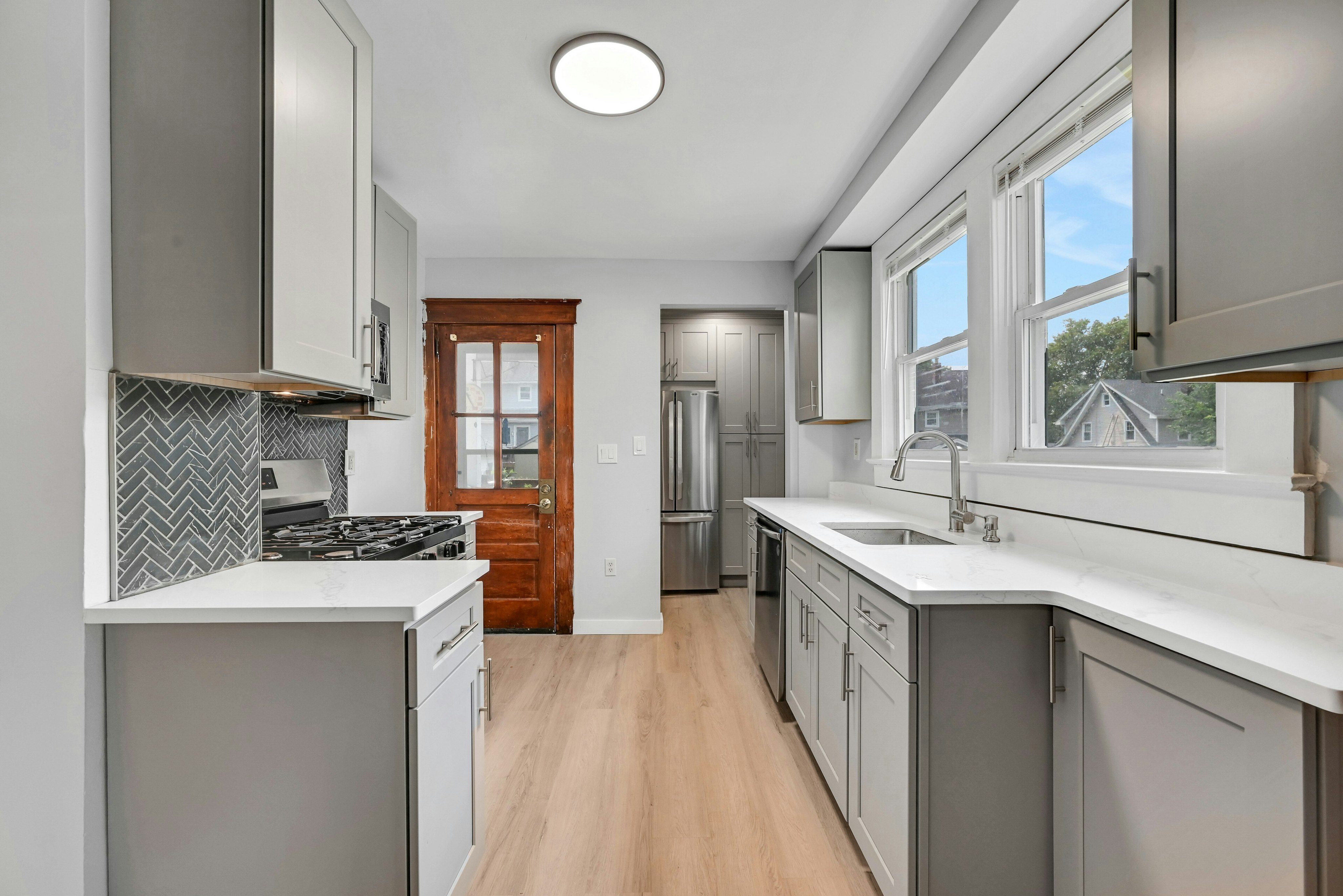 95 Magnolia Avenue 