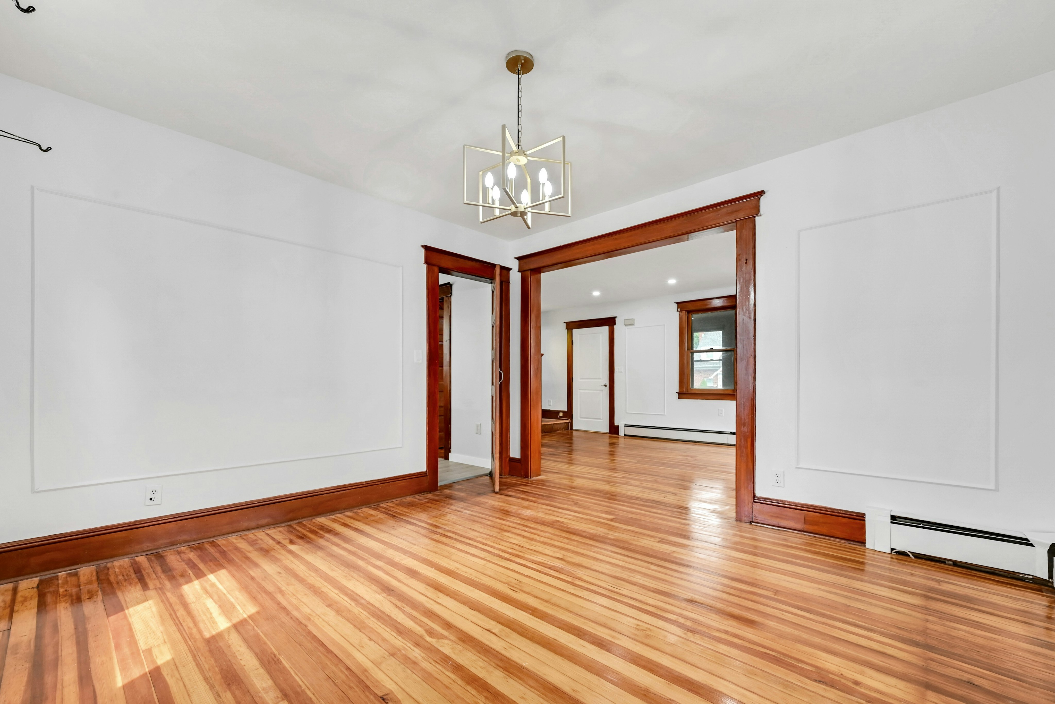 95 Magnolia Avenue 