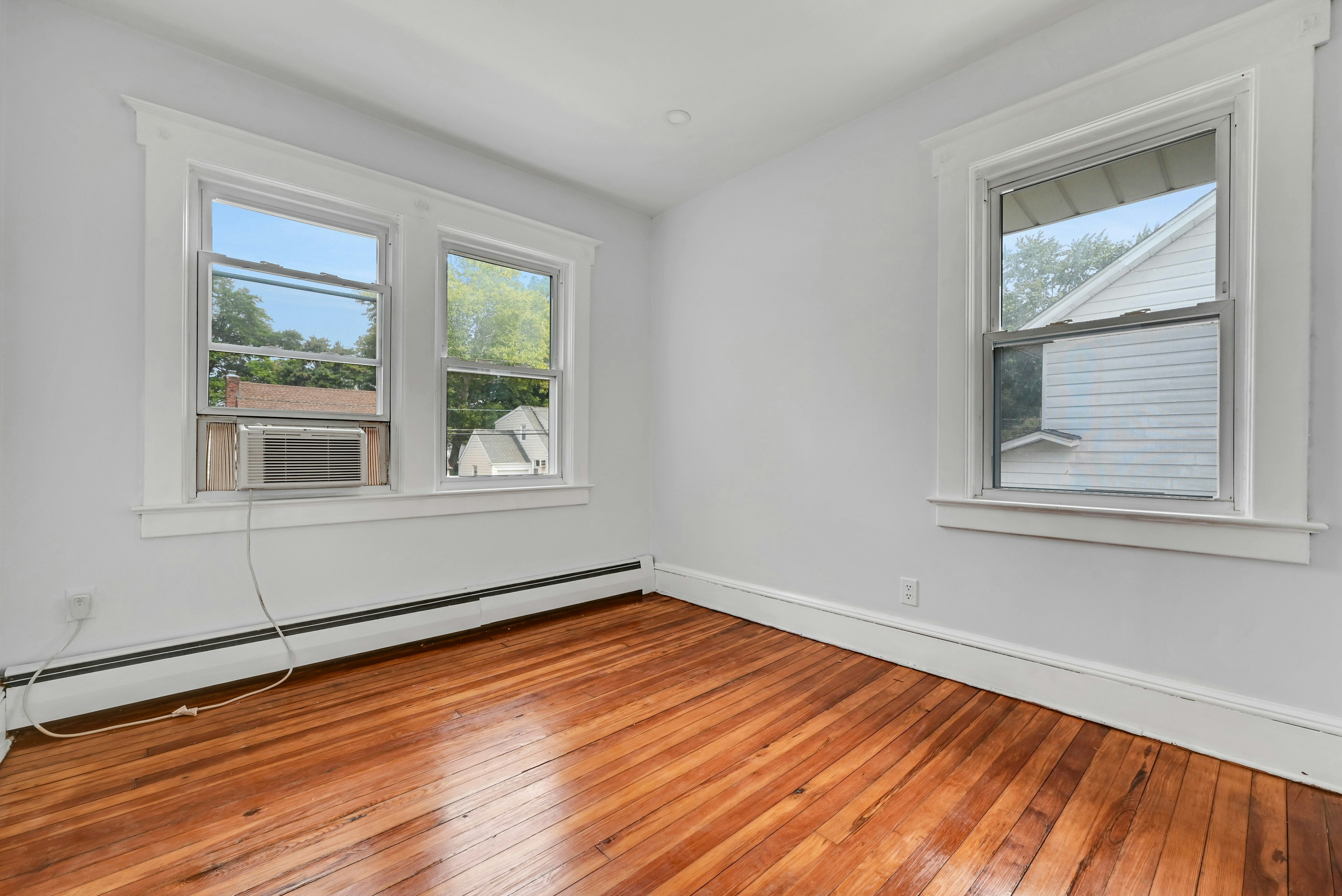 95 Magnolia Avenue 