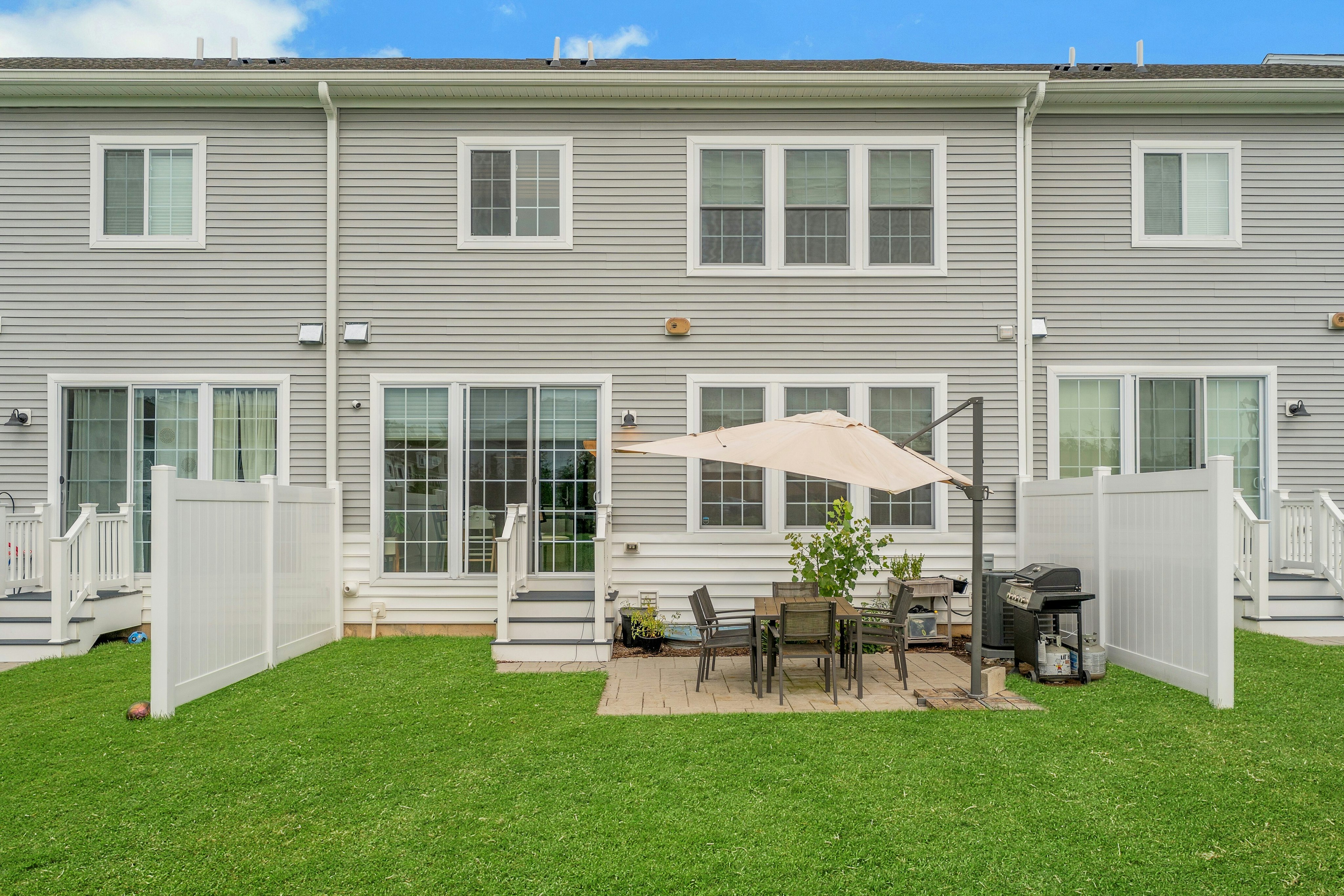 5 Davies Drive 
