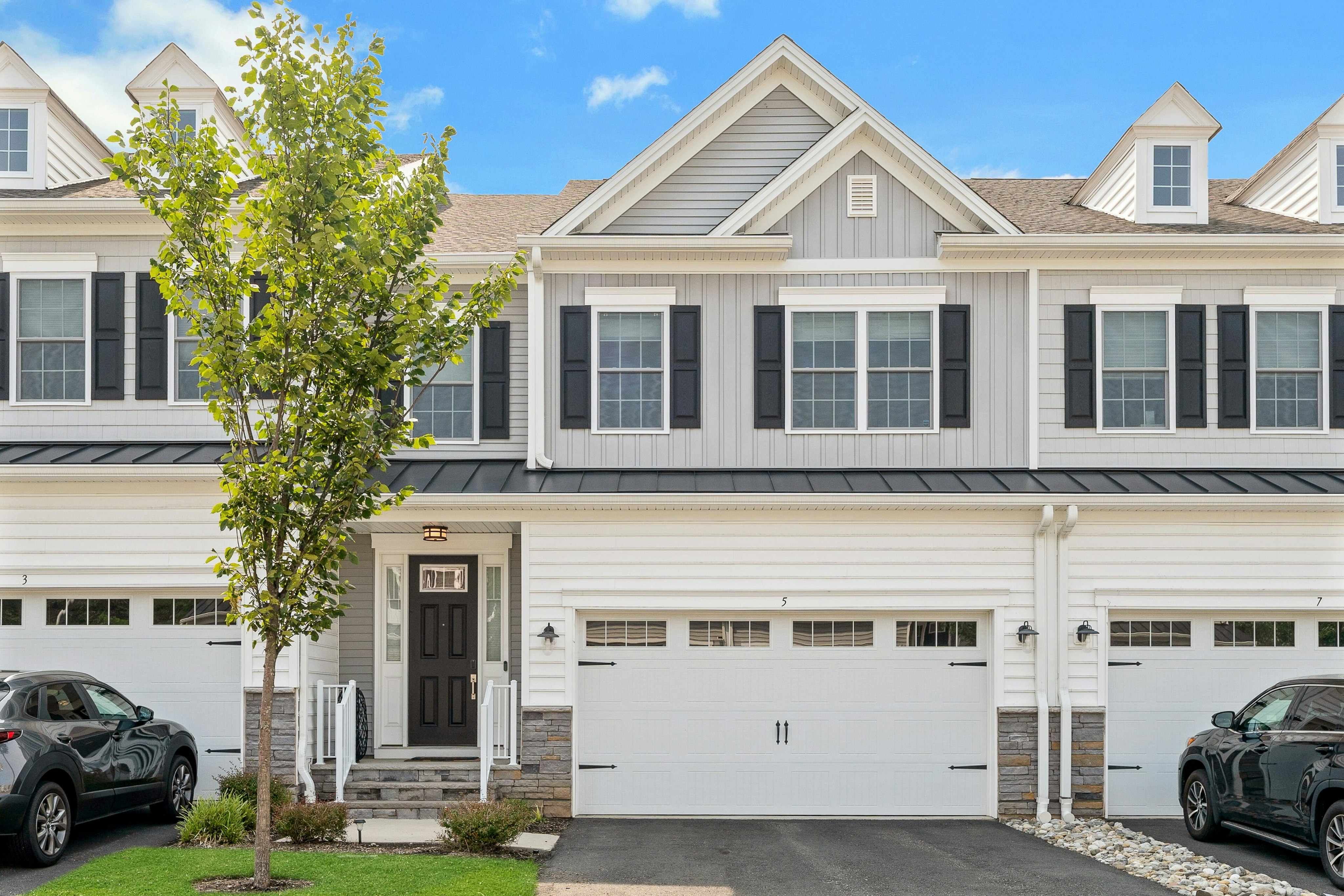 5 Davies Drive 