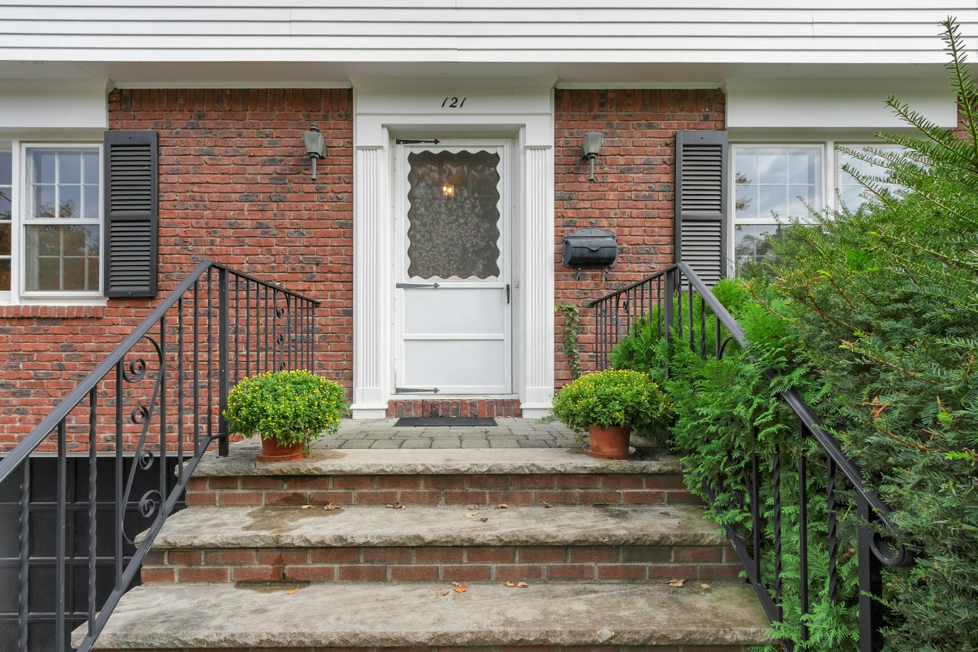 121 Christie Street 