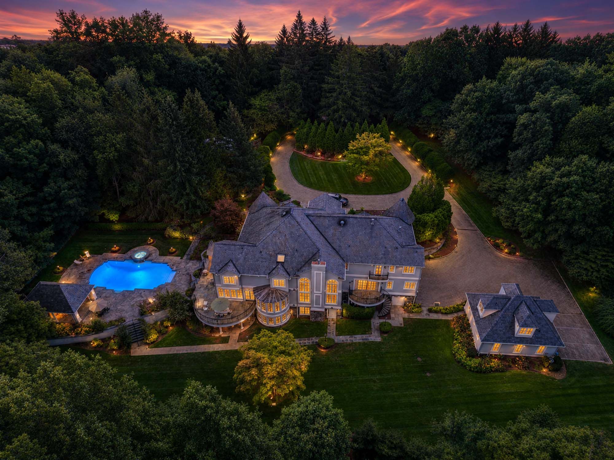38 Bridle Way