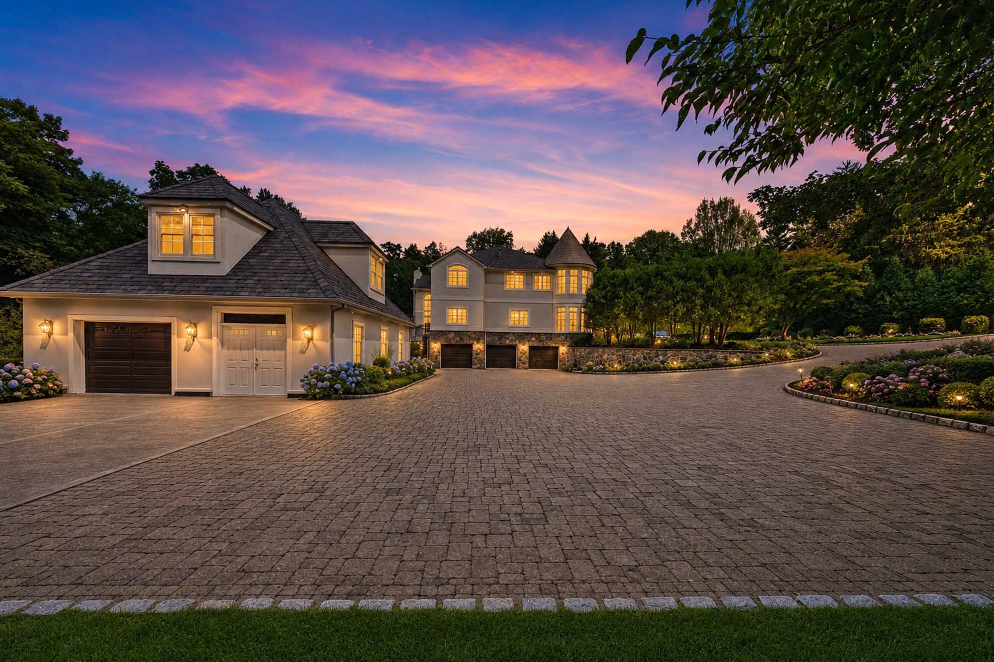 38 Bridle Way