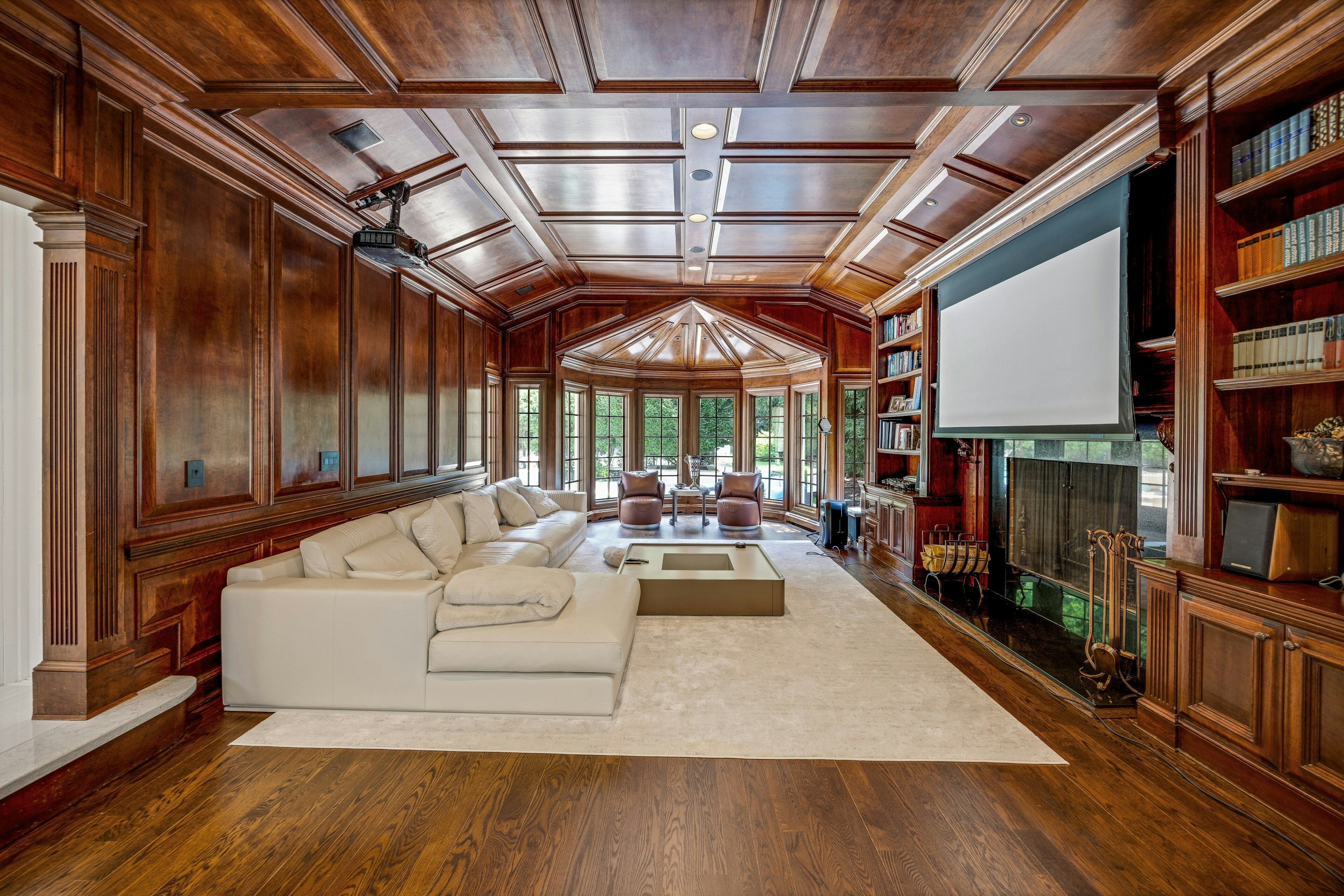 186 Hoover Drive 