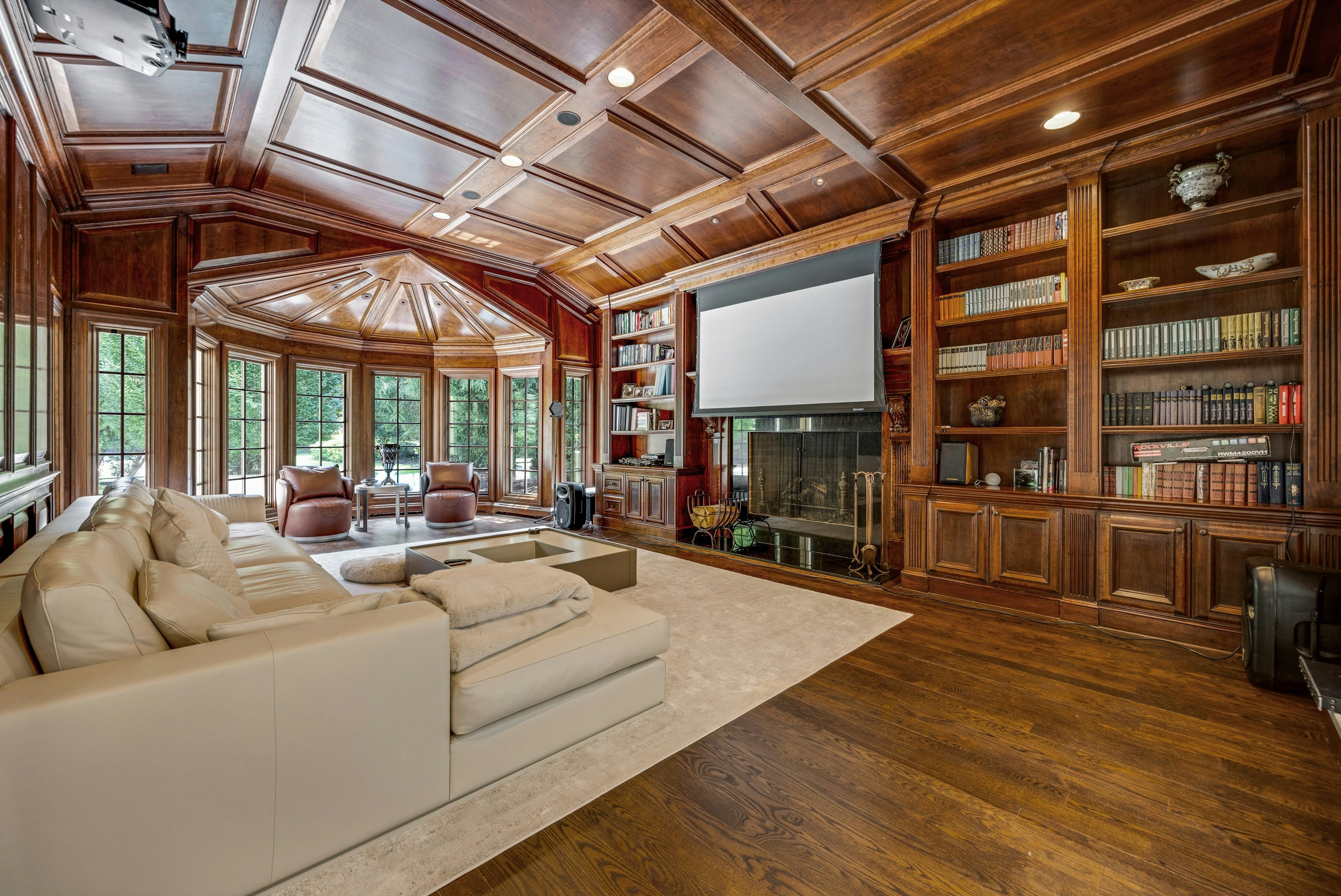186 Hoover Drive 