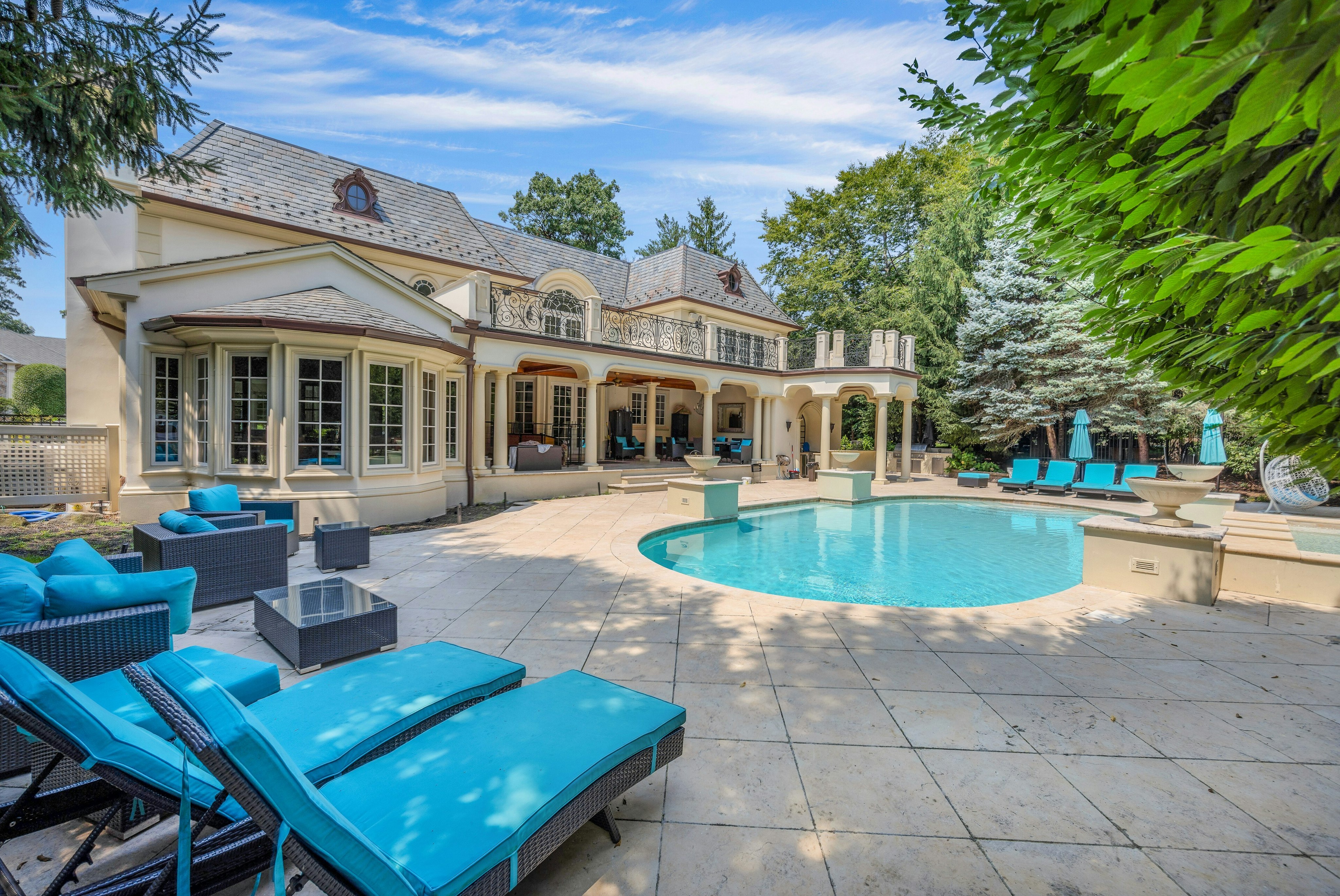 186 Hoover Drive 