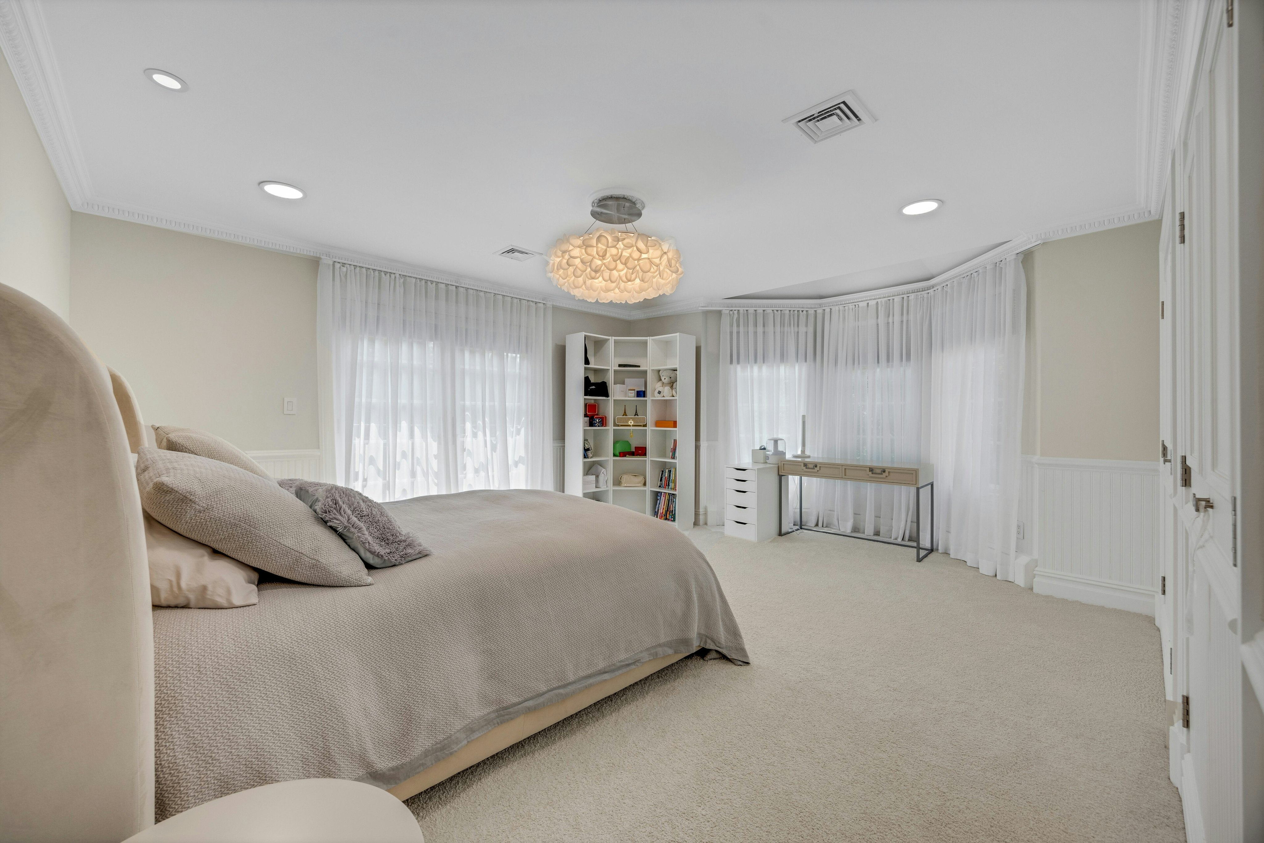 186 Hoover Drive 