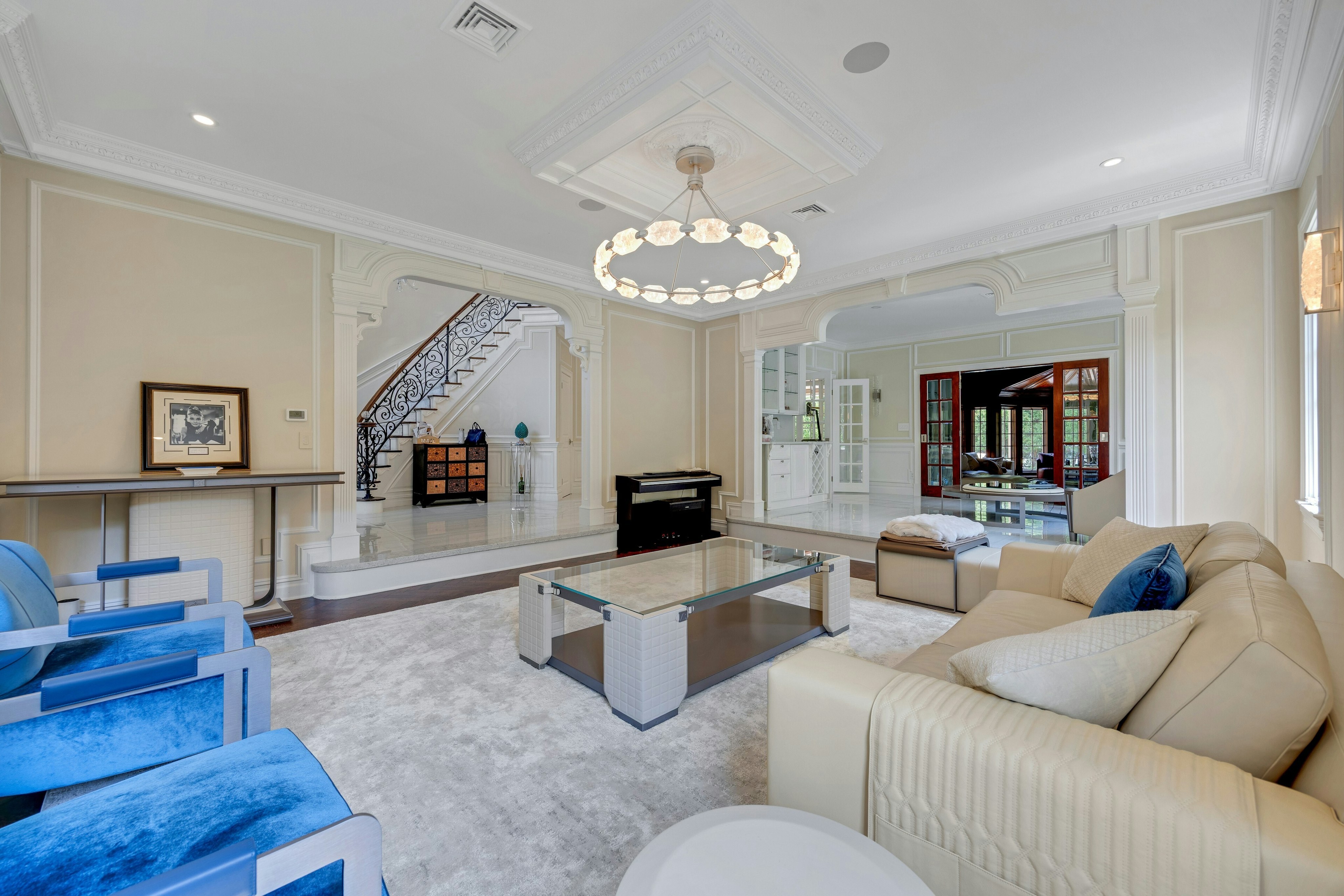 186 Hoover Drive 