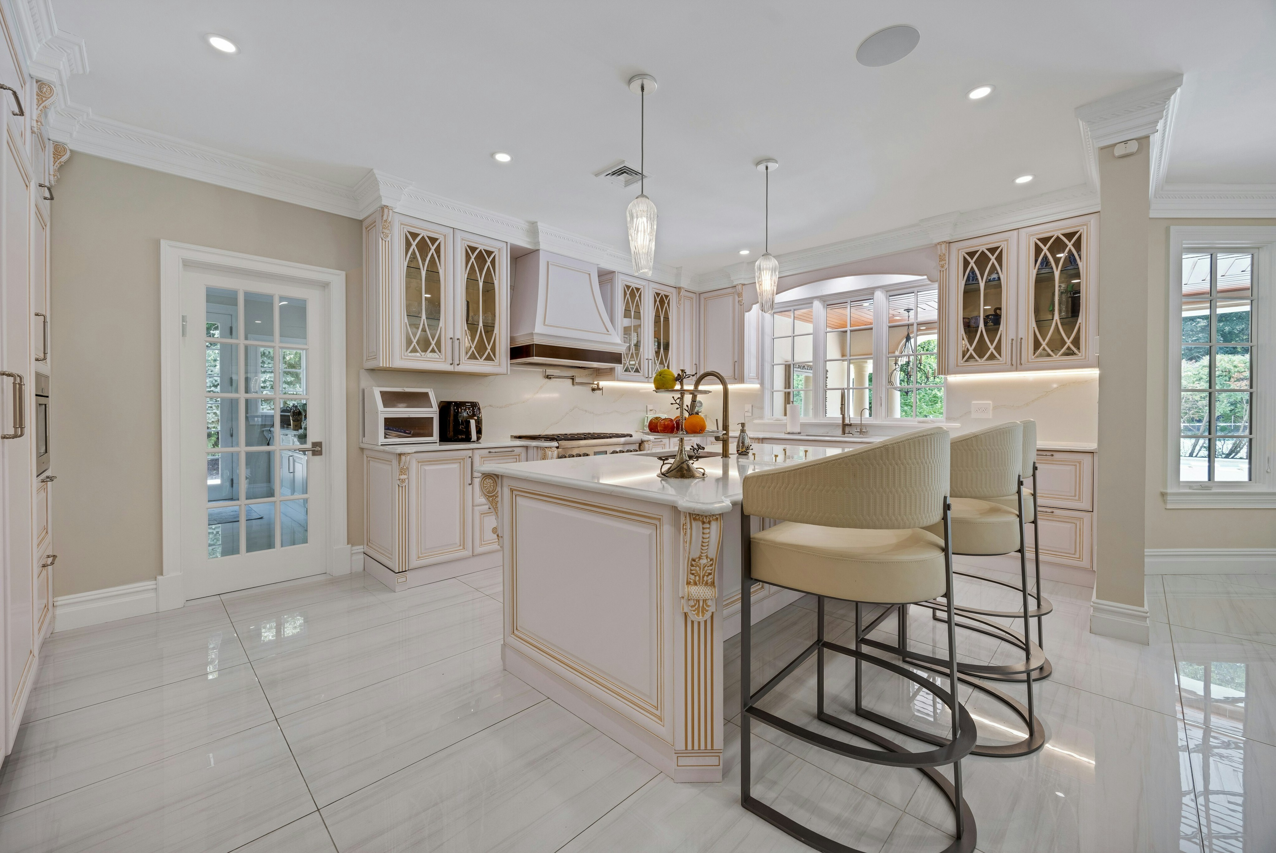 186 Hoover Drive 