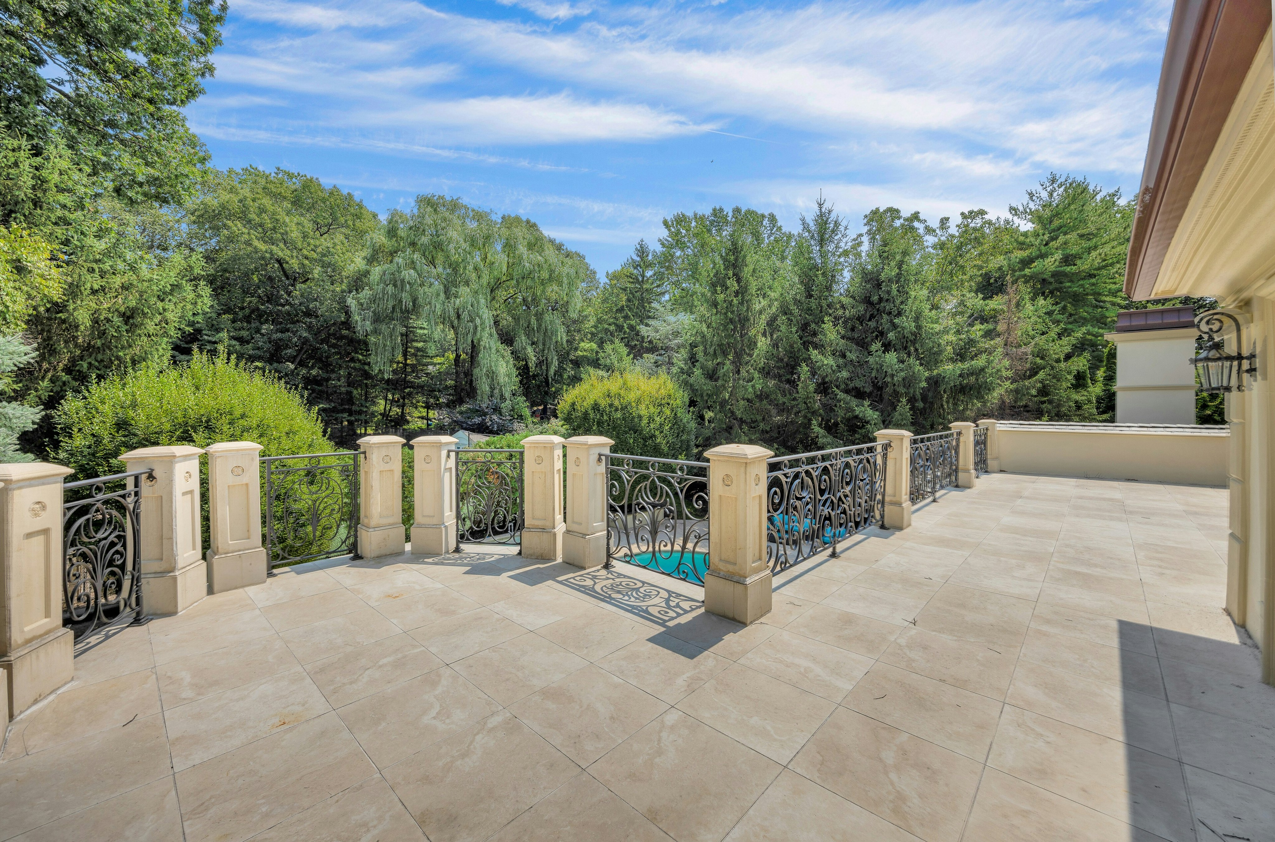 186 Hoover Drive 