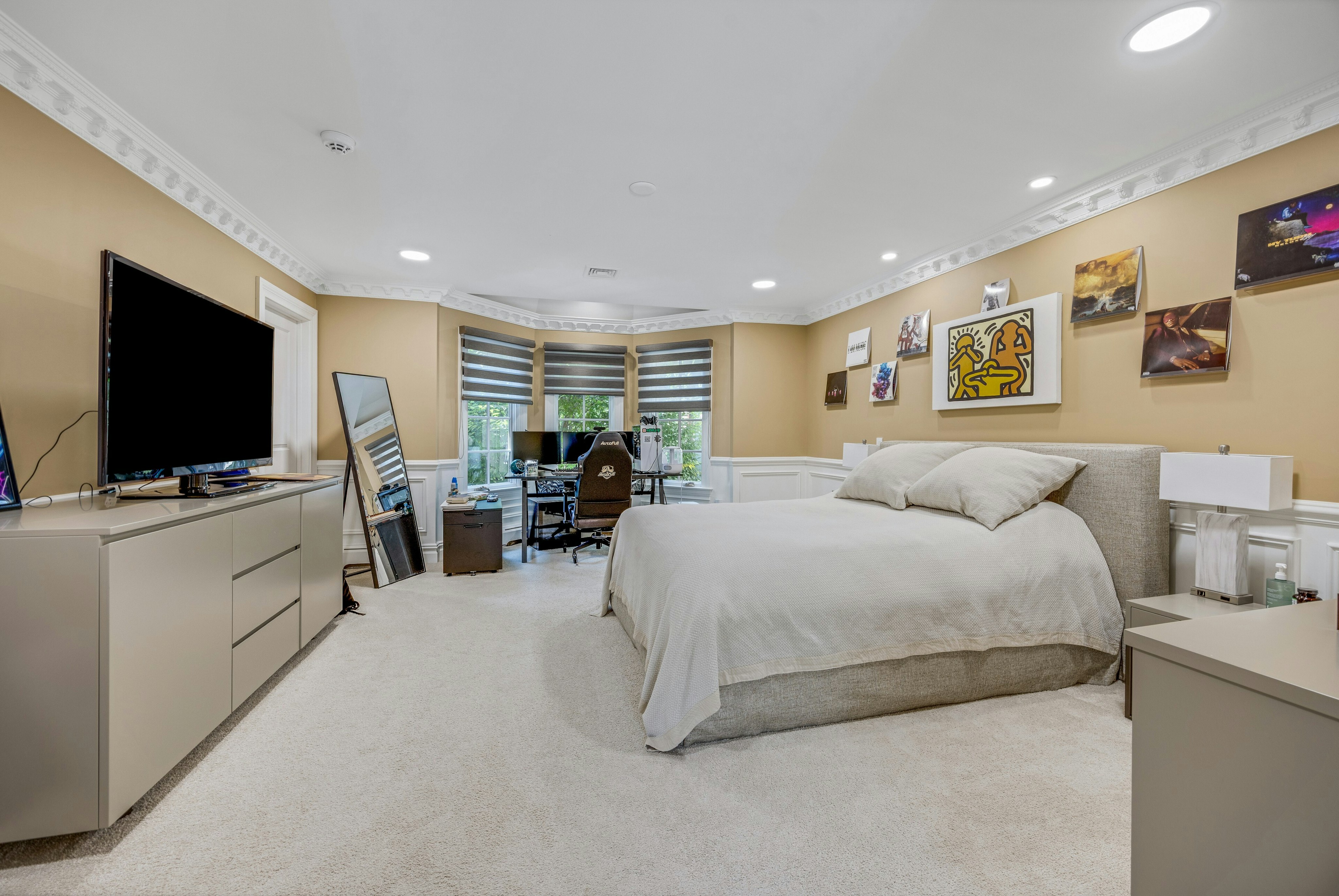 186 Hoover Drive 