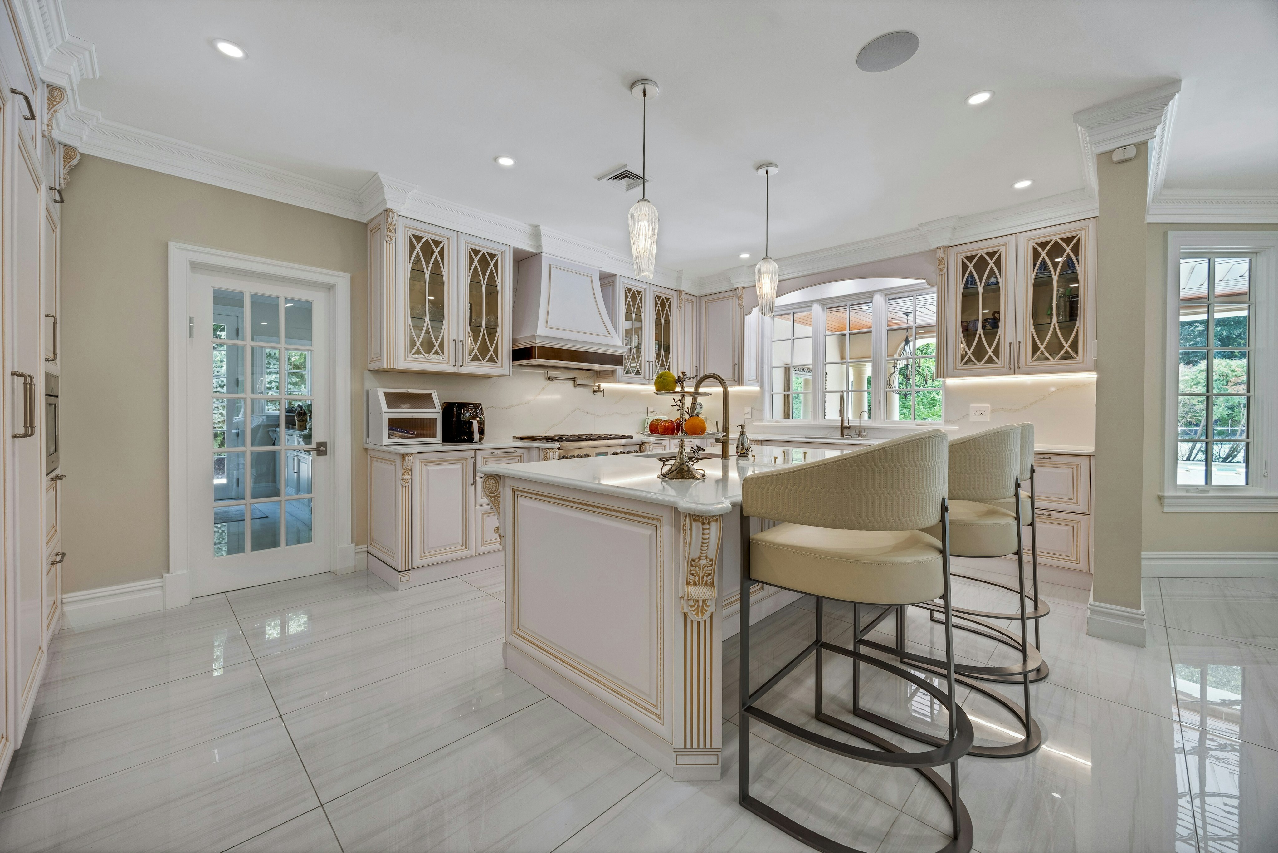 186 Hoover Drive 