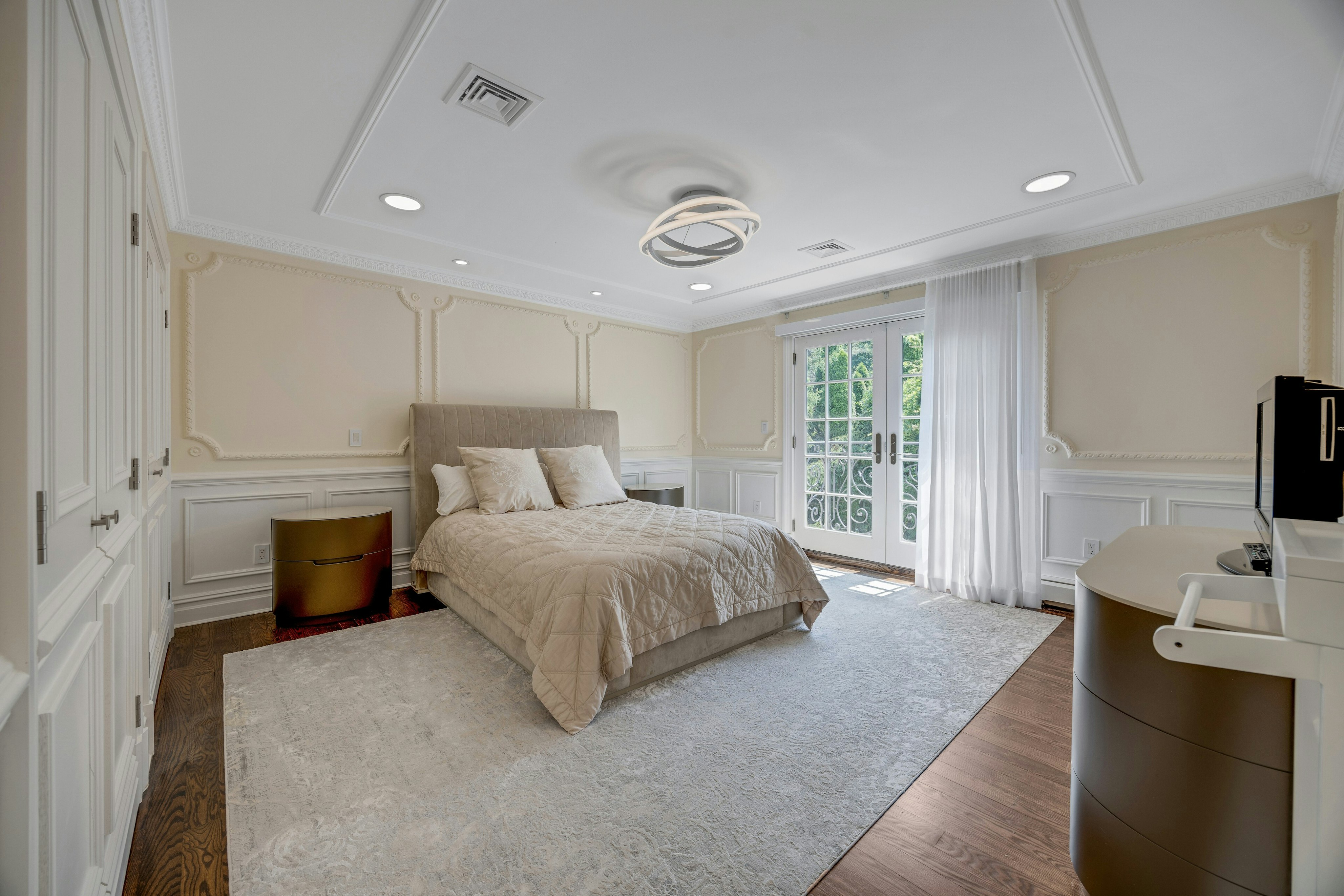 186 Hoover Drive 