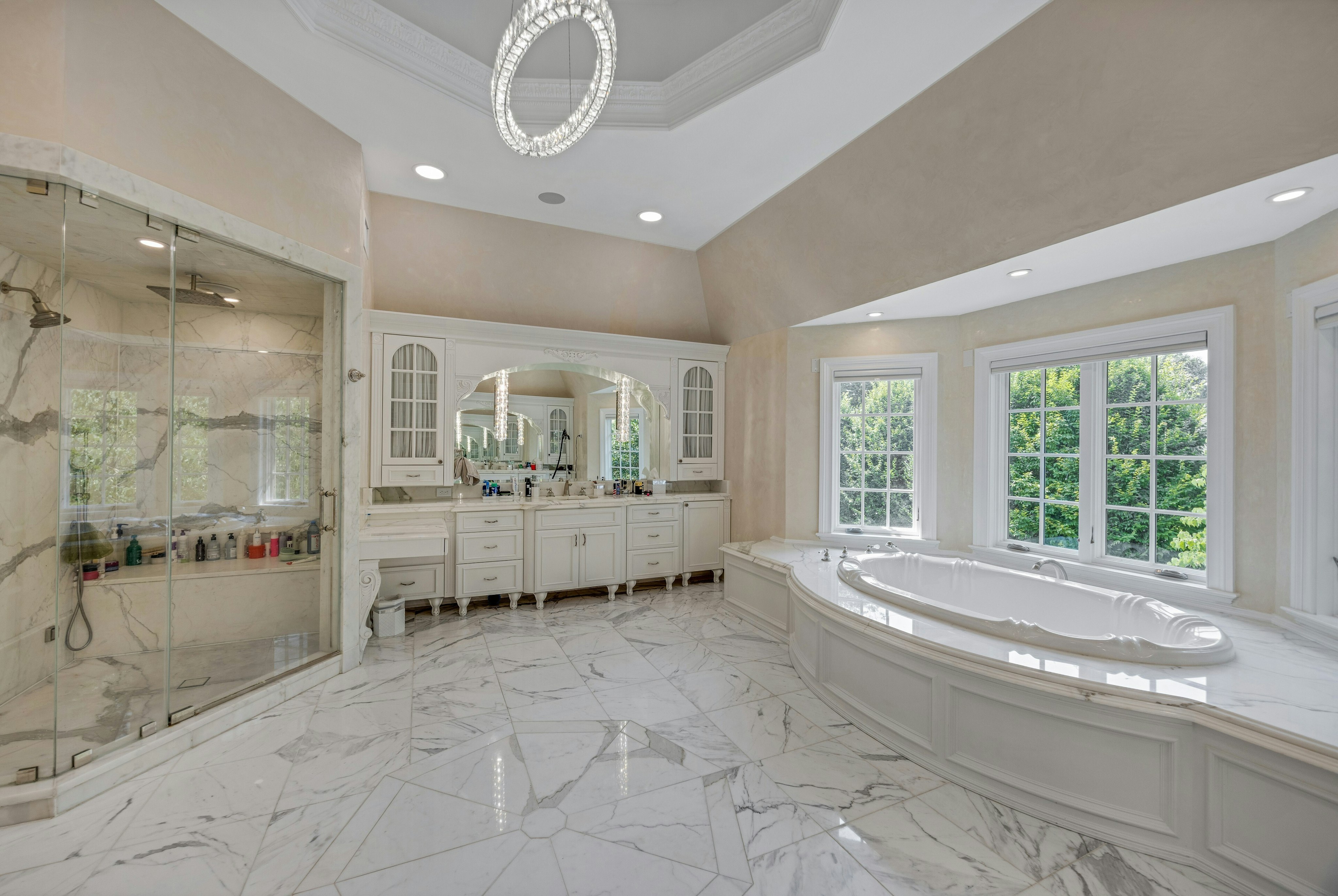 186 Hoover Drive 