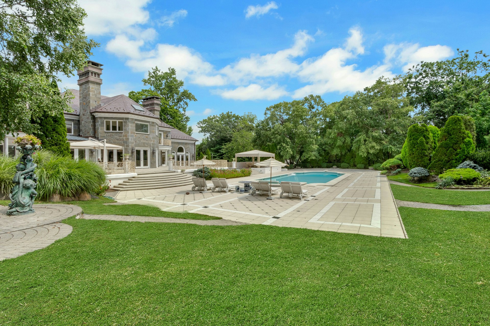 64 Rio Vista Drive