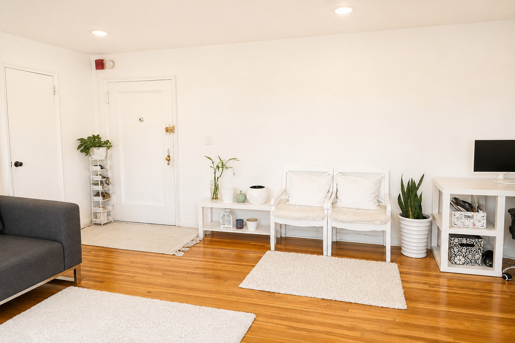 2350 Linwood Avenue Unit# 1G