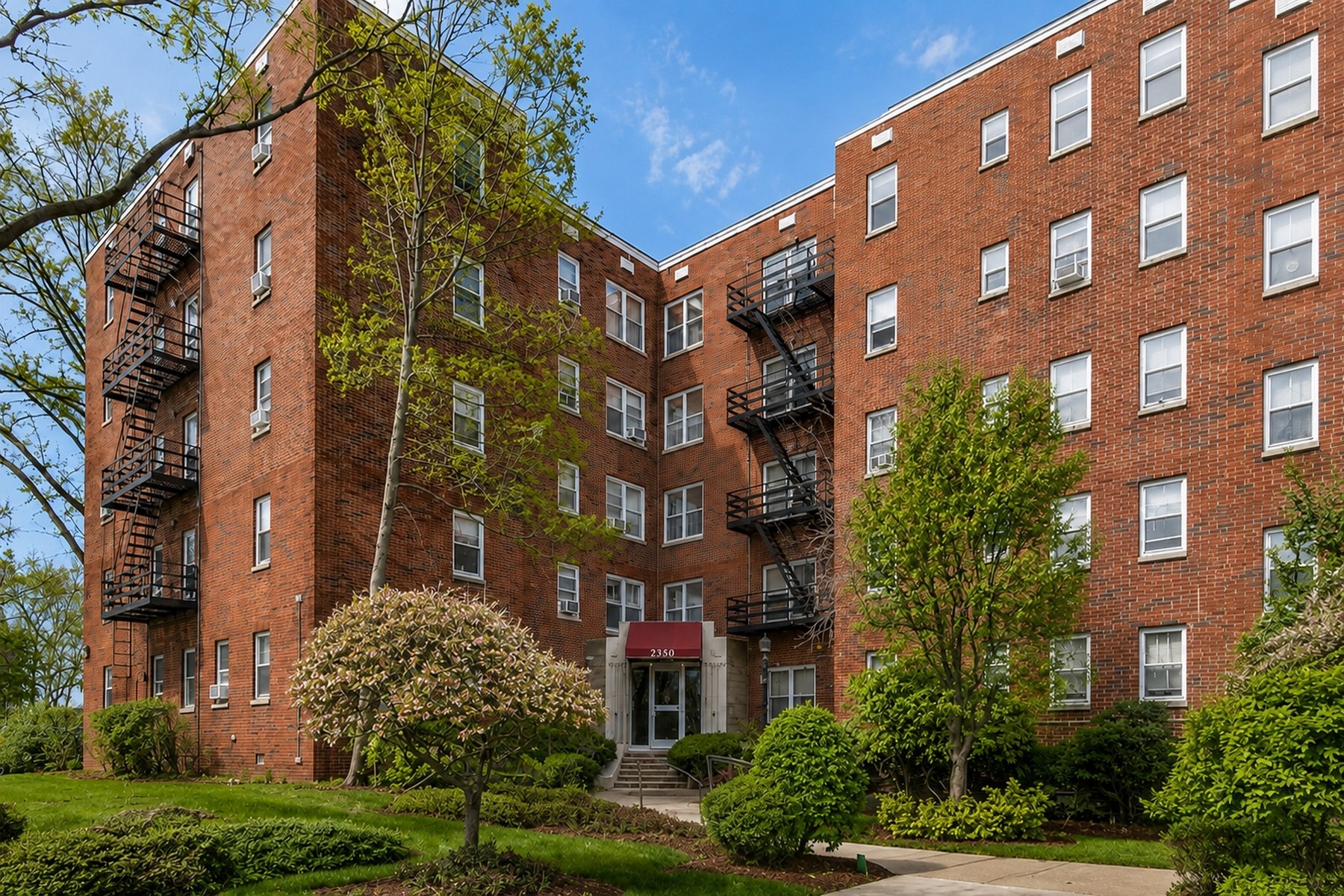 2350 Linwood Avenue Unit# 1G