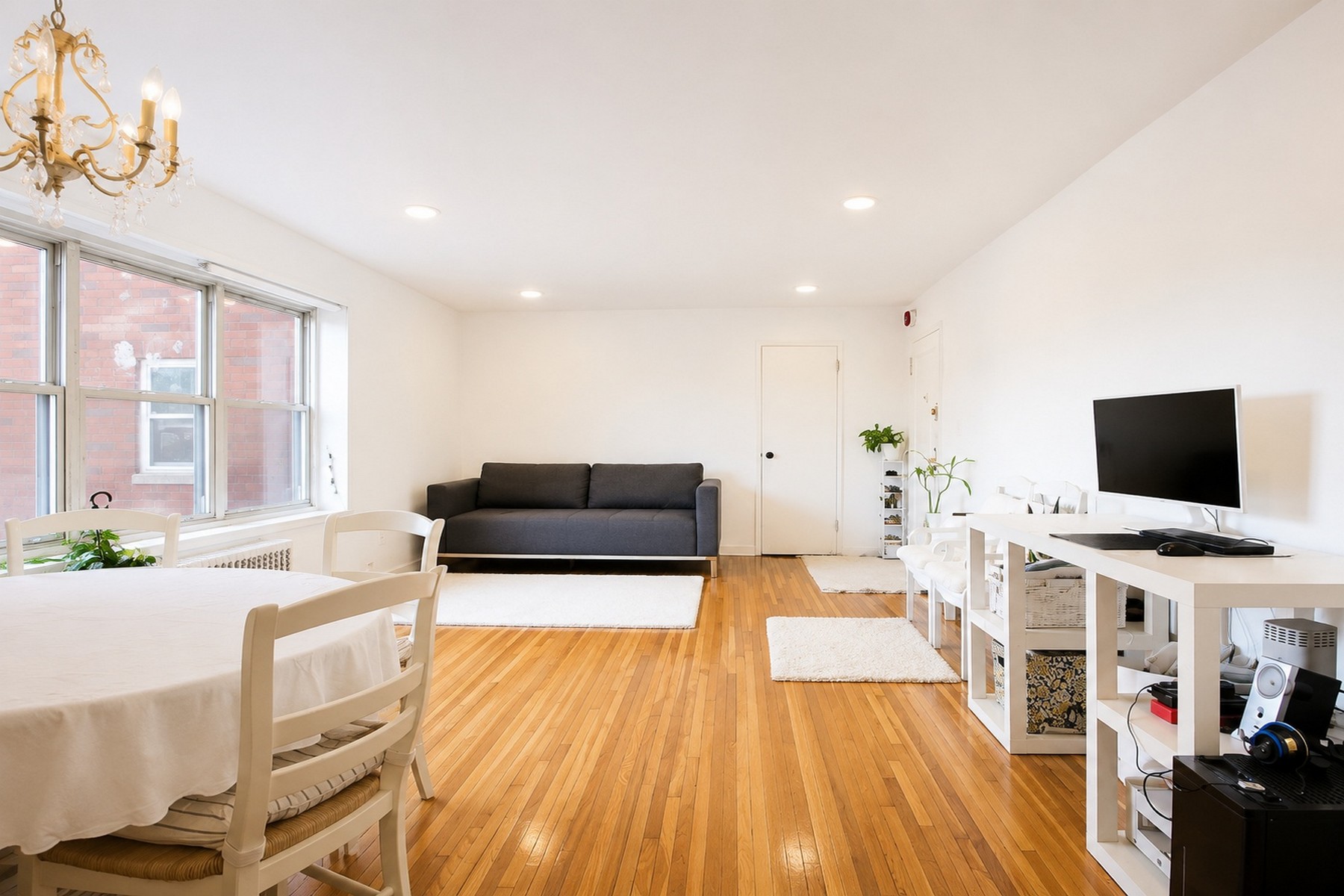 2350 Linwood Avenue Unit# 1G