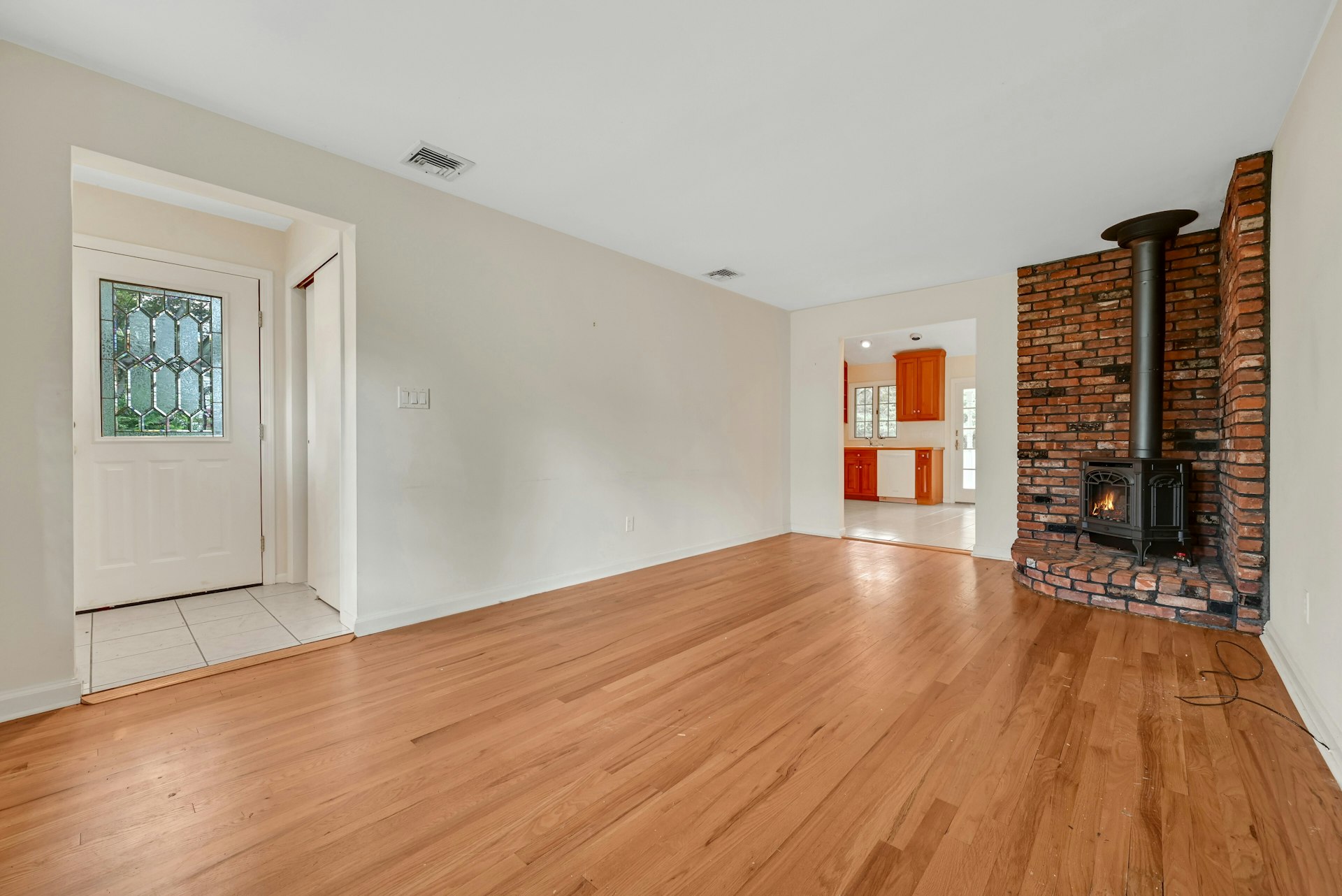 12 Leoson Parkway 