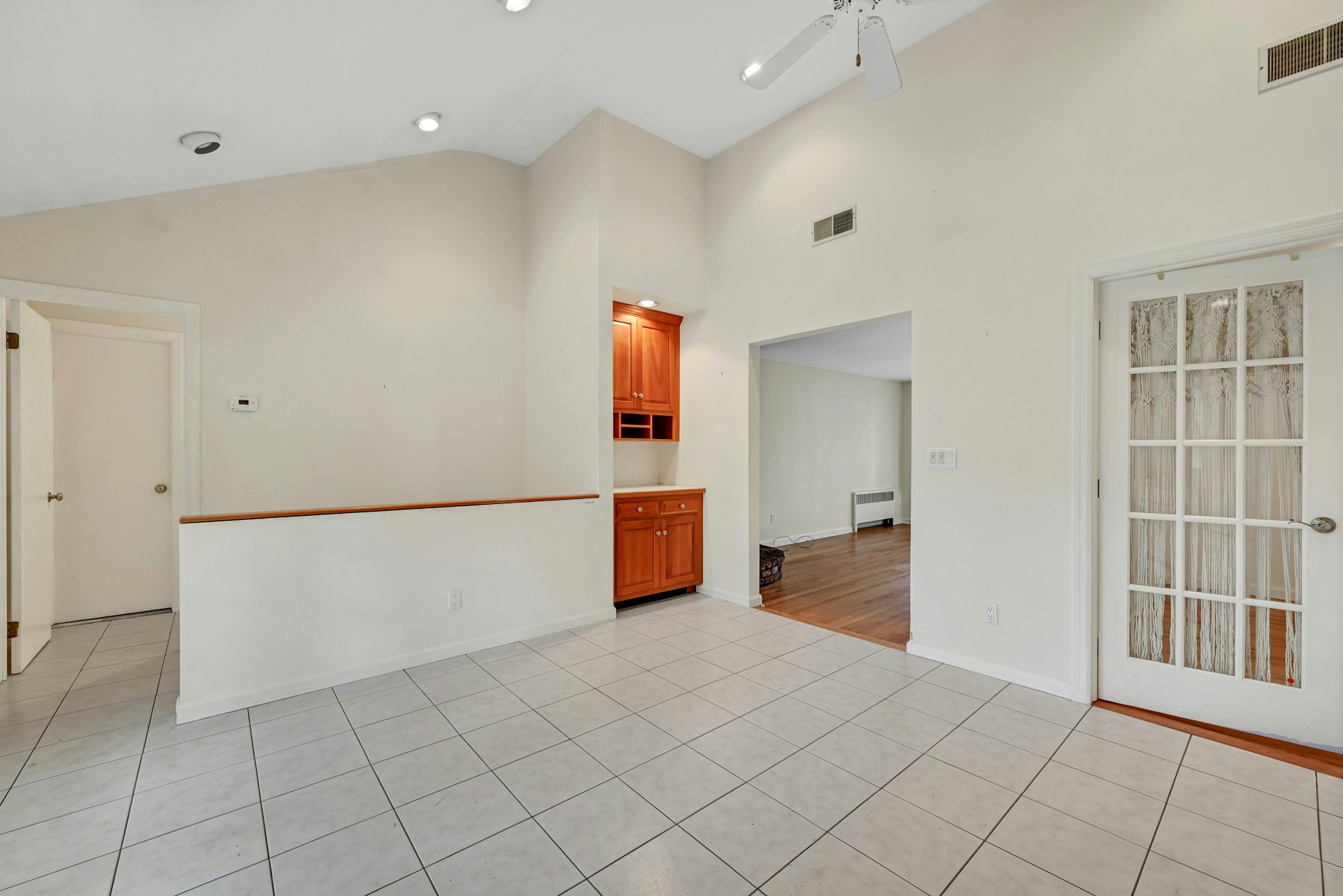 12 Leoson Parkway 