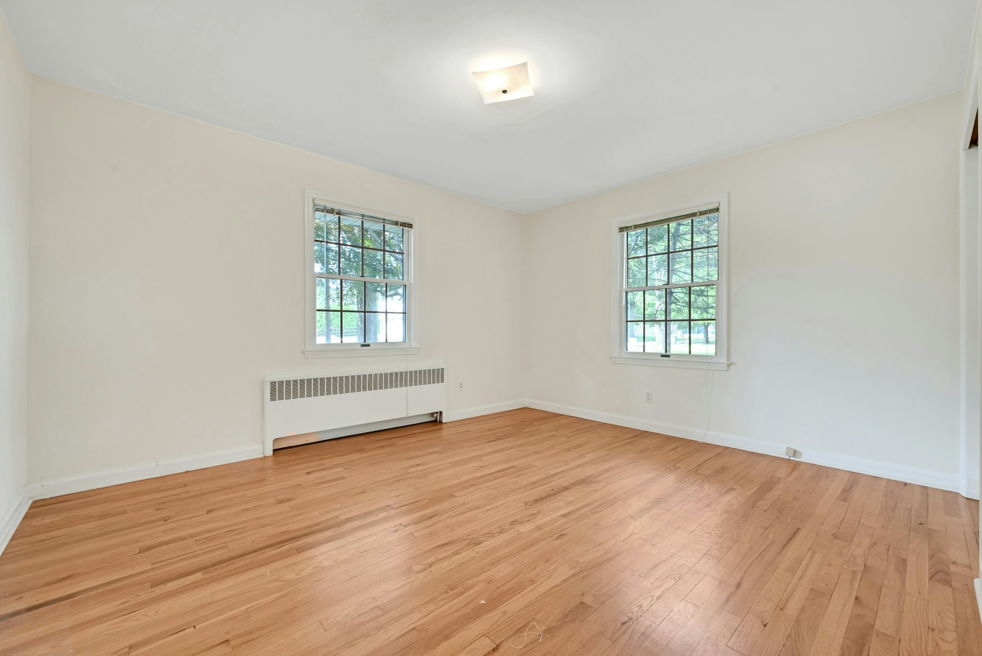 12 Leoson Parkway 