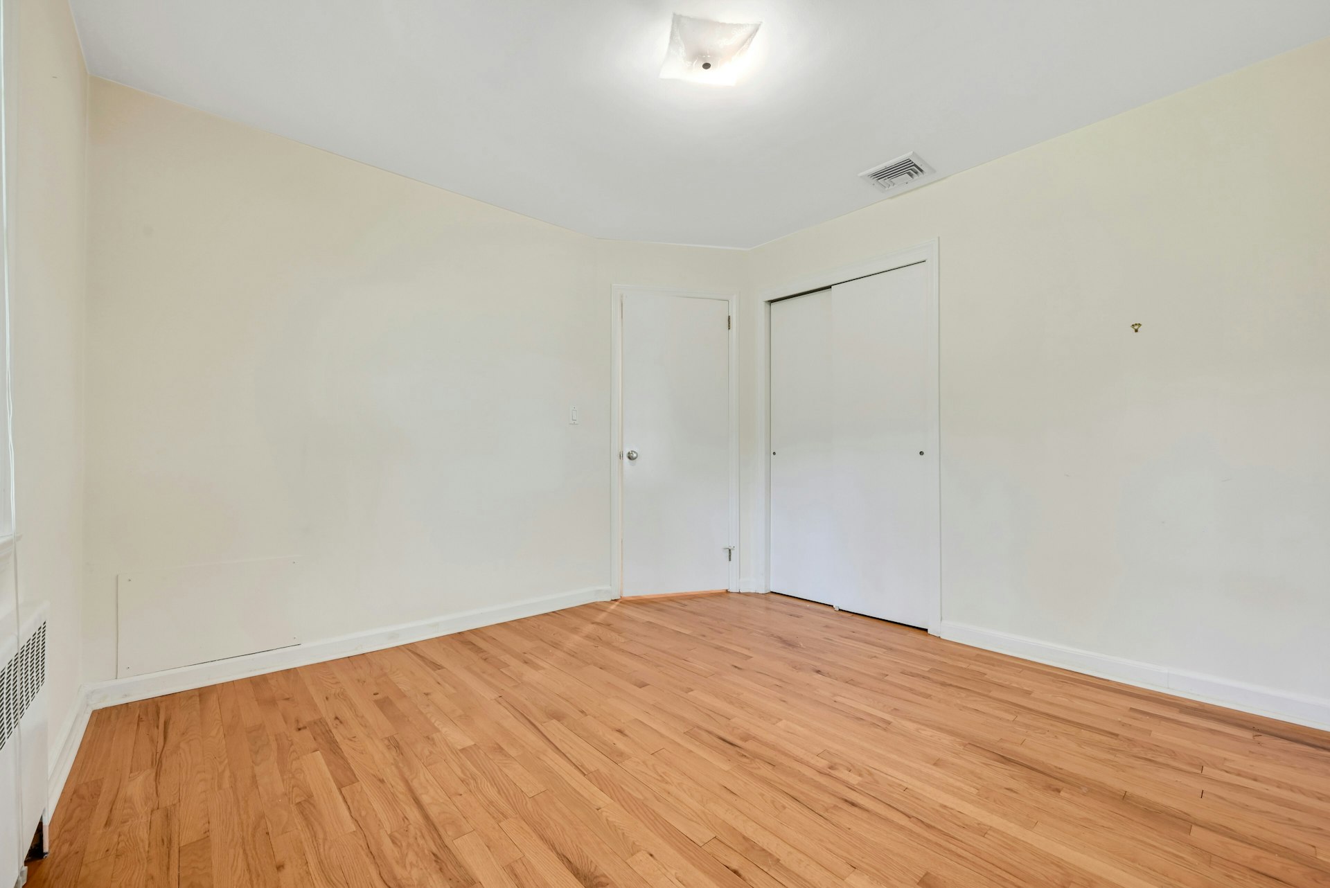 12 Leoson Parkway 