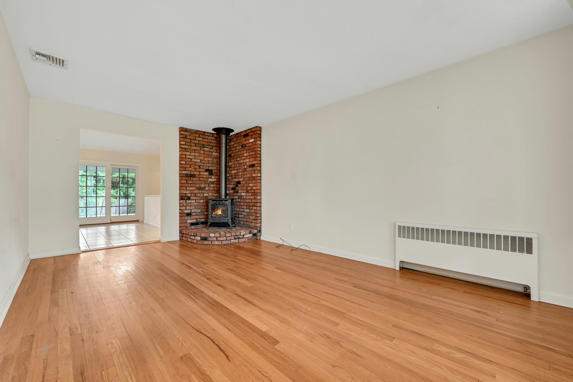 12 Leoson Parkway 