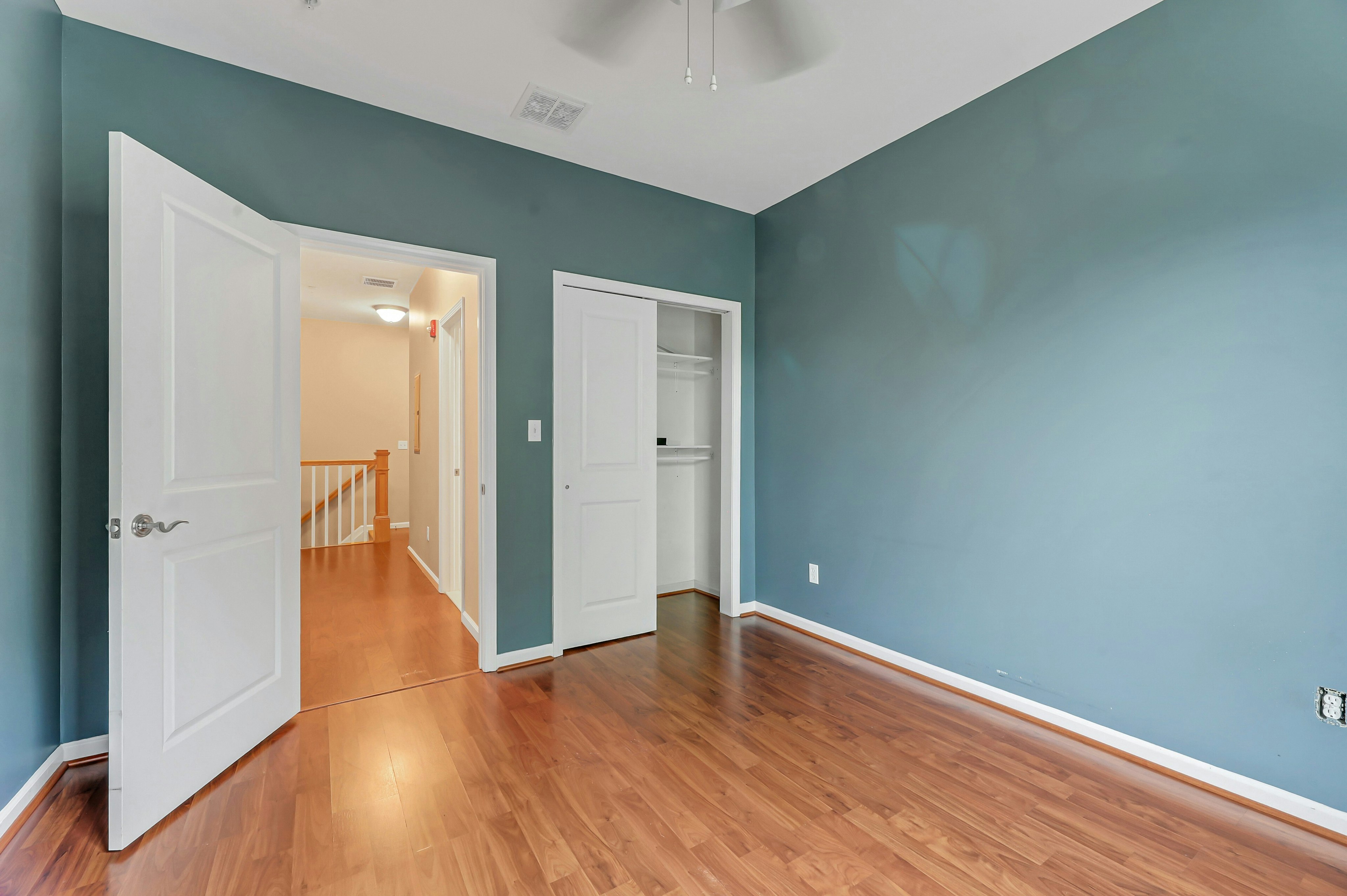 906 River Place 