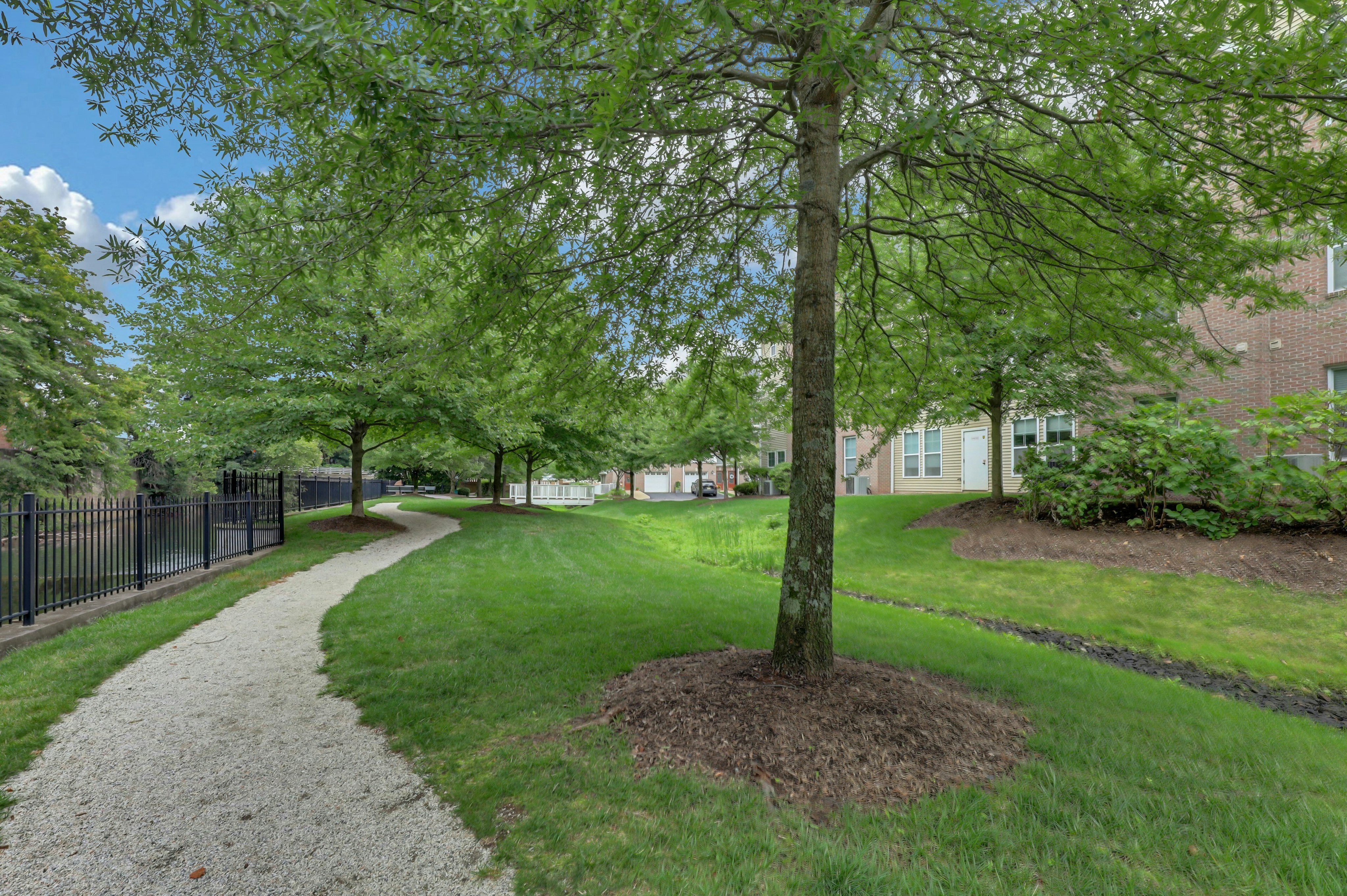 906 River Place 
